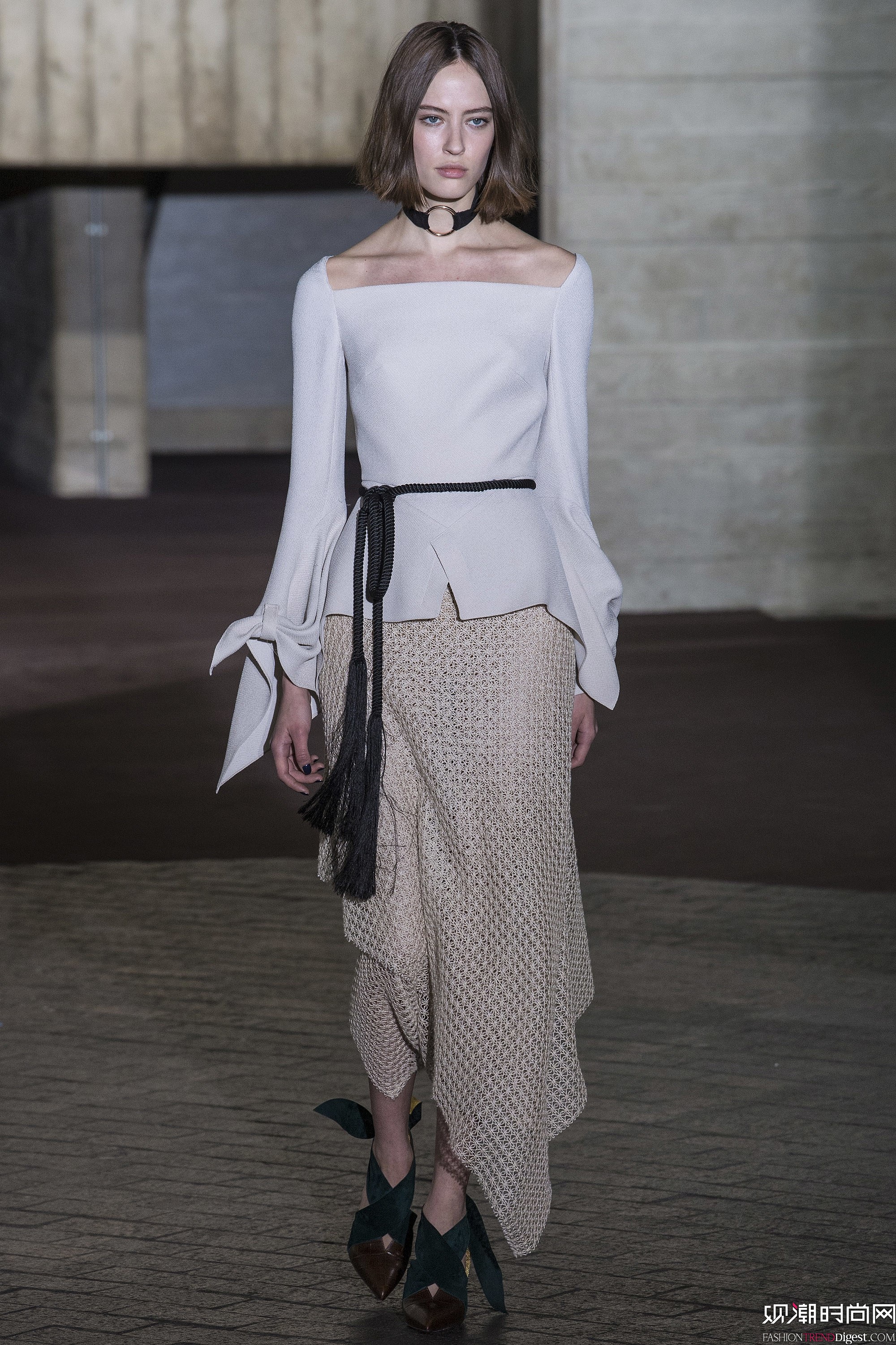 Roland Mouret 2017ϵаlDƬ