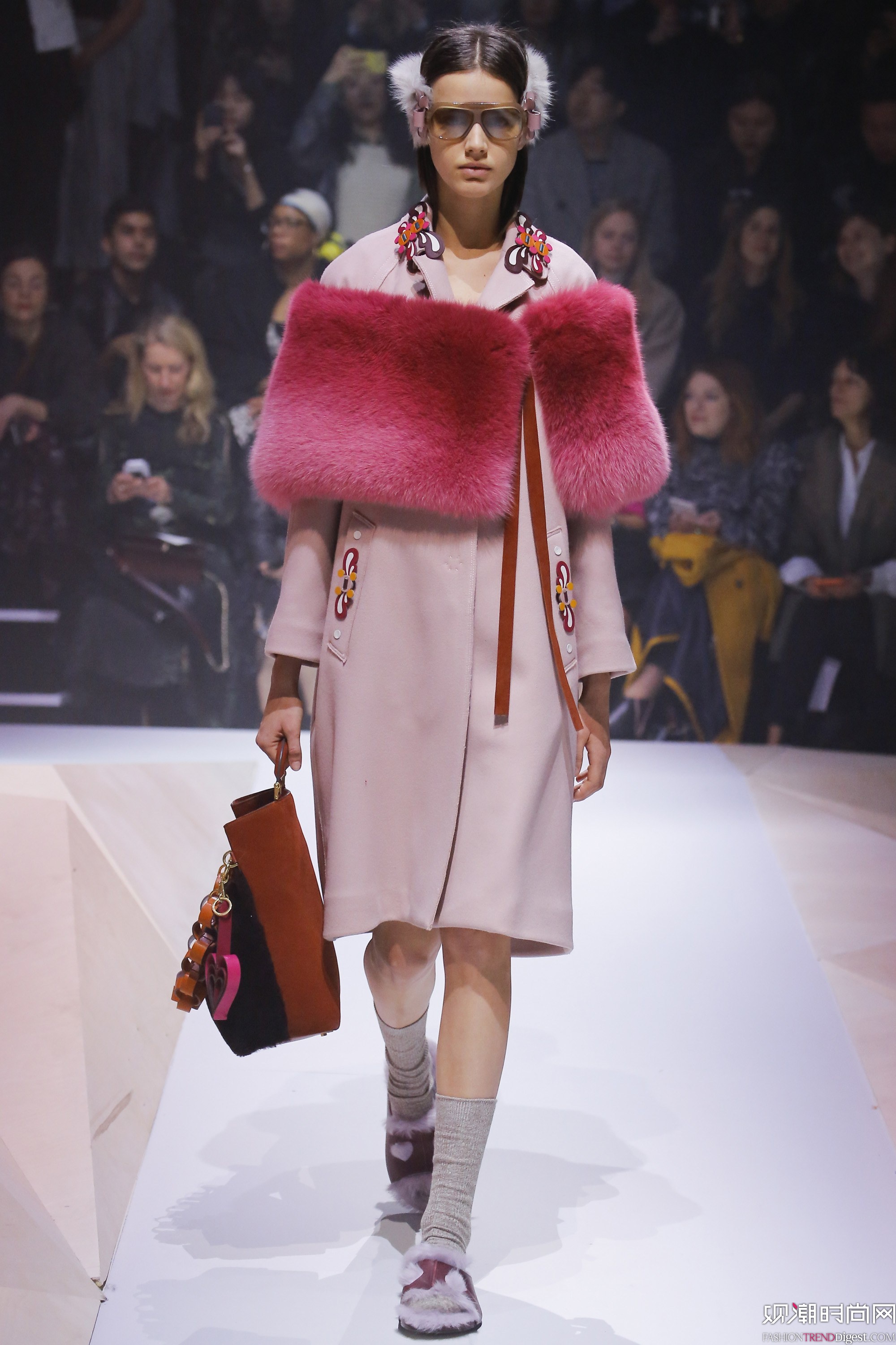 Anya Hindmarch 2017ϵаlDƬ