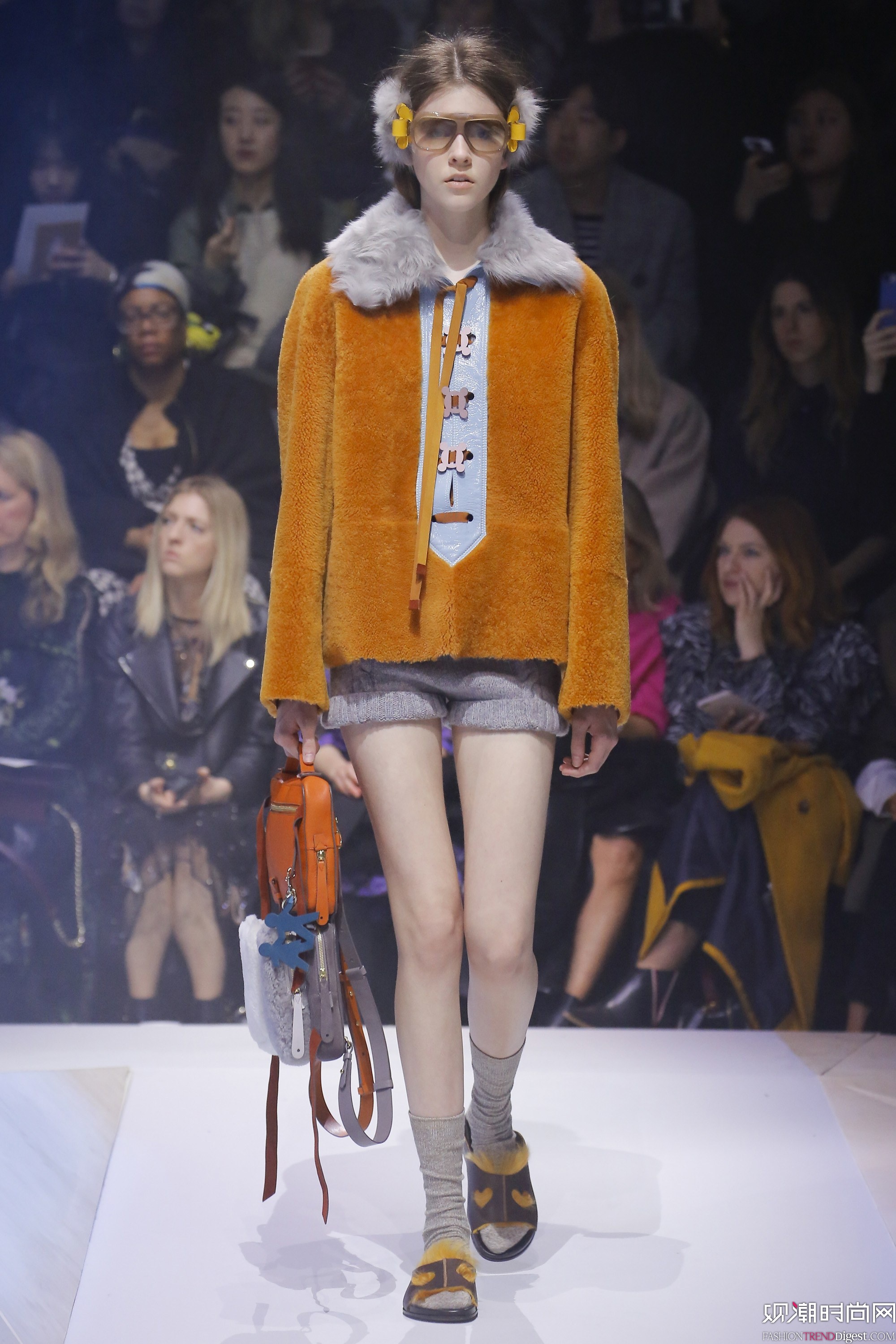 Anya Hindmarch 2017ϵаl(f)DƬ