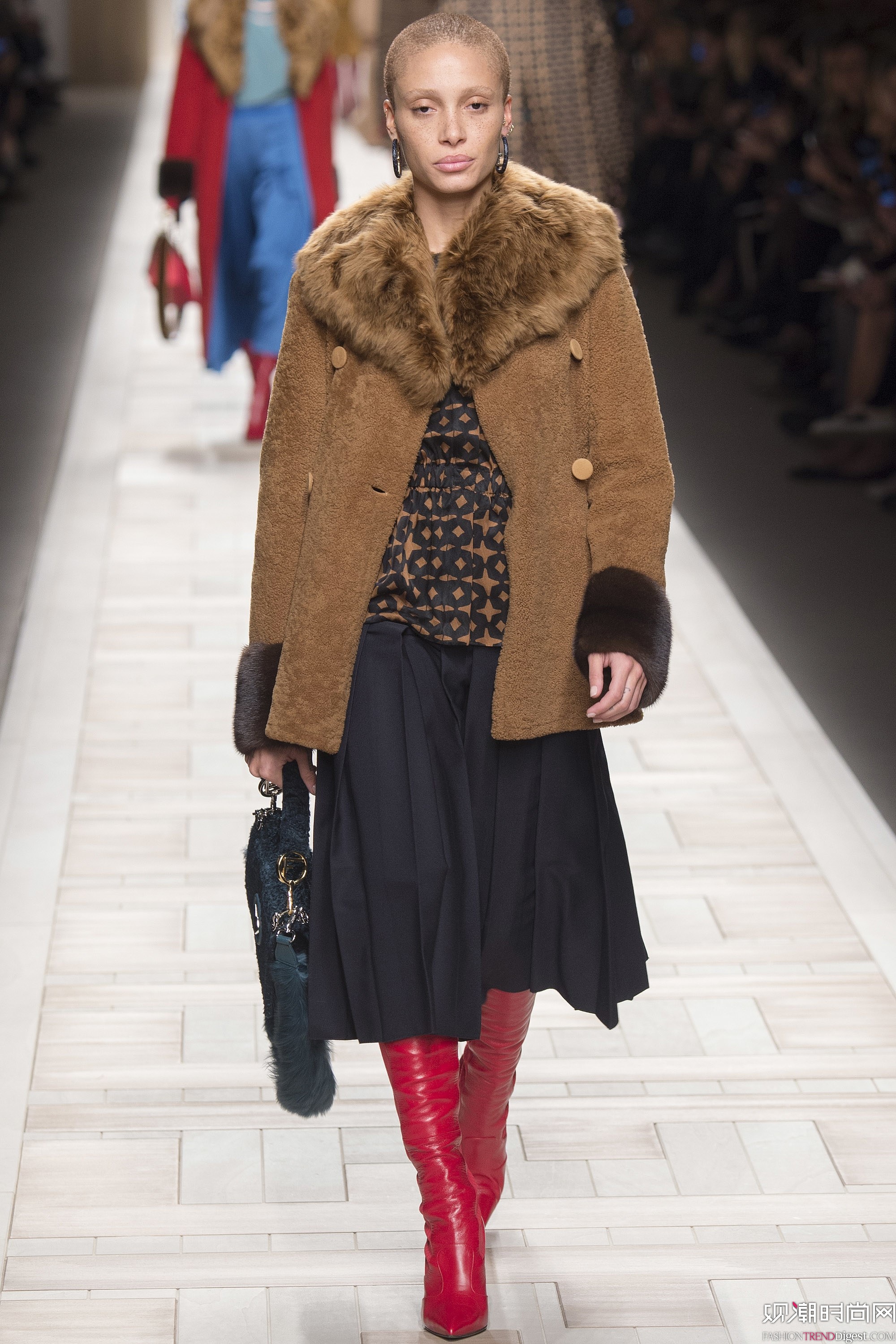 Fendi 2017ﶬϵ(chng)DƬ