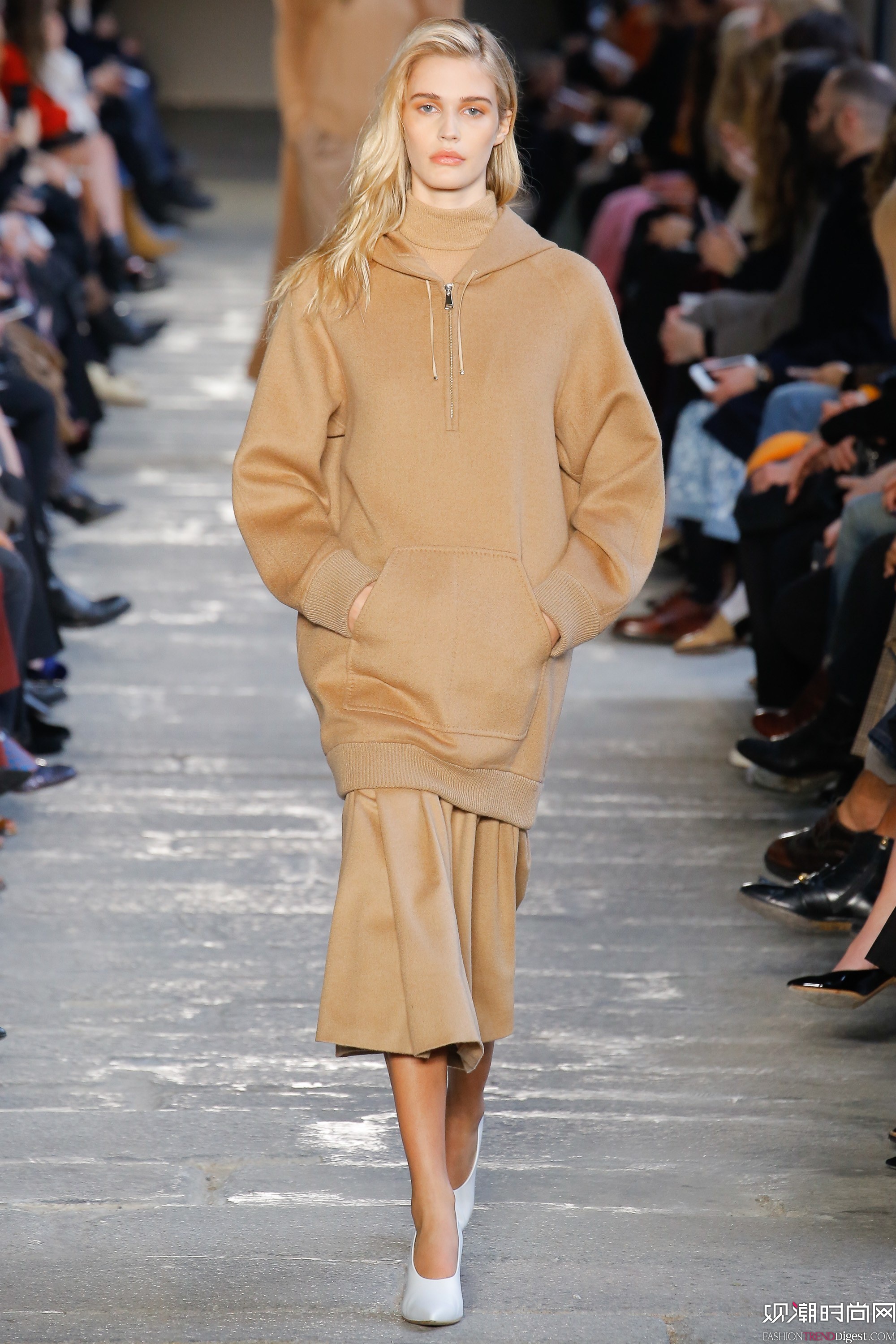 Max Mara 2017ﶬϵ㳡ͼƬ