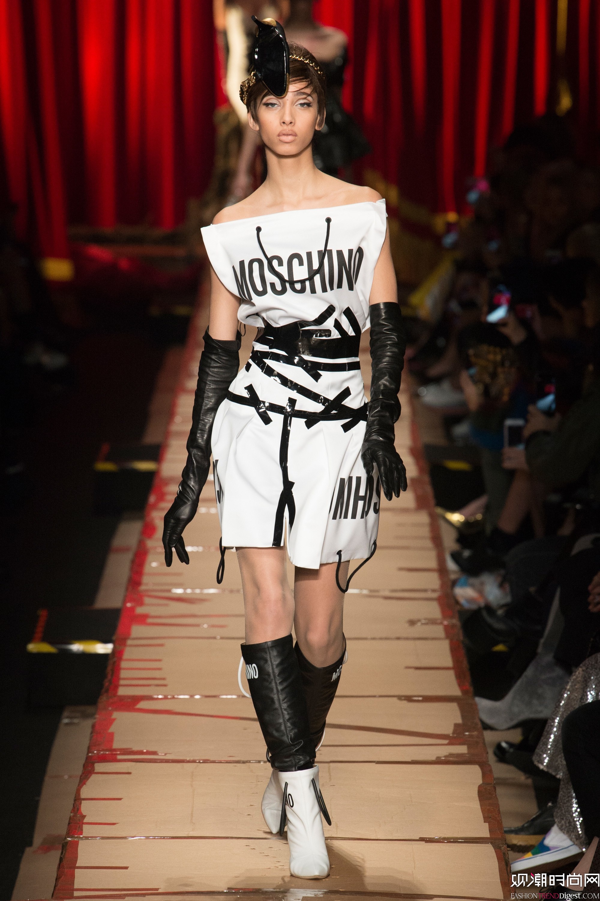 Moschino 2017ﶬϵDƬ