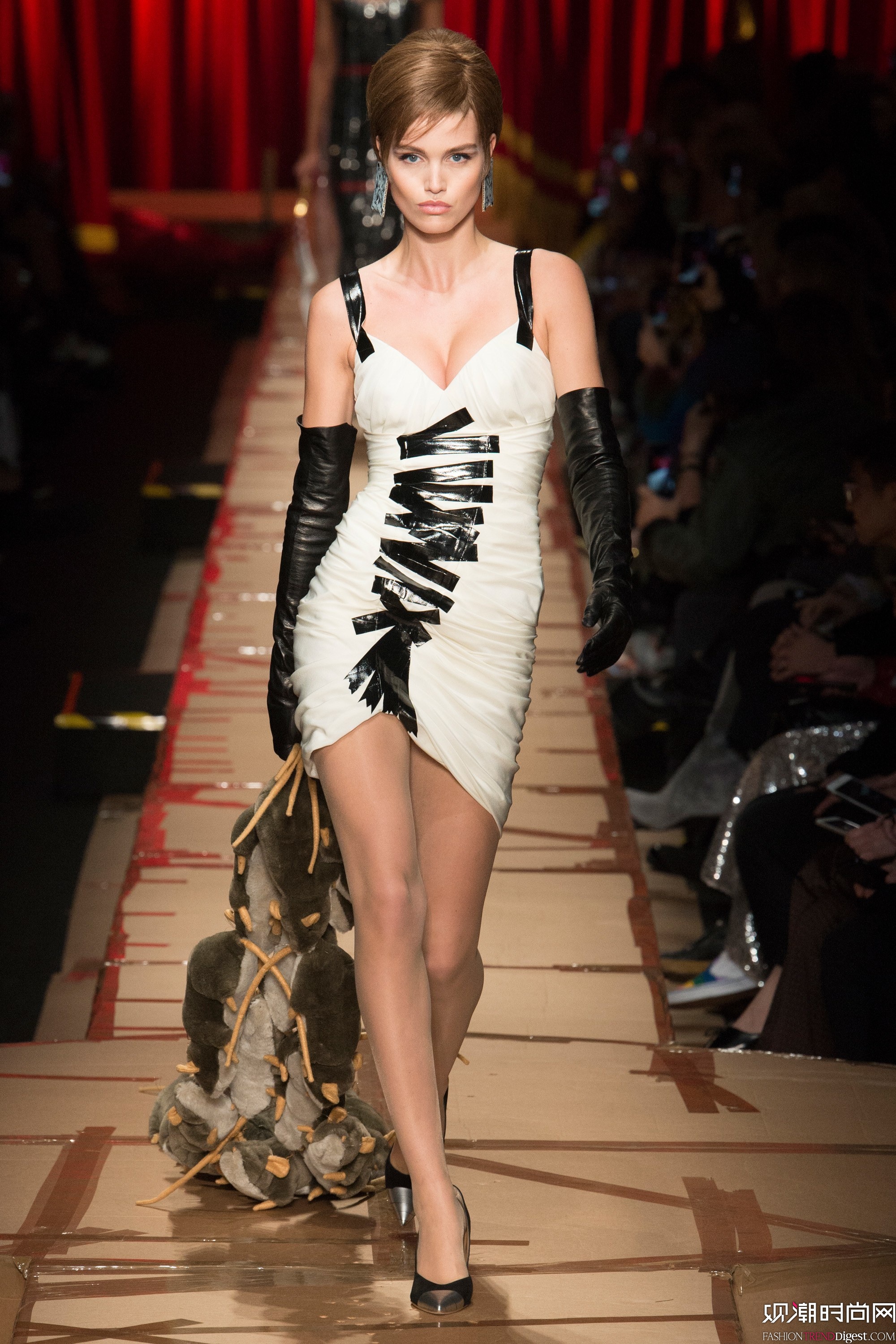 Moschino 2017ﶬϵ(chng)DƬ