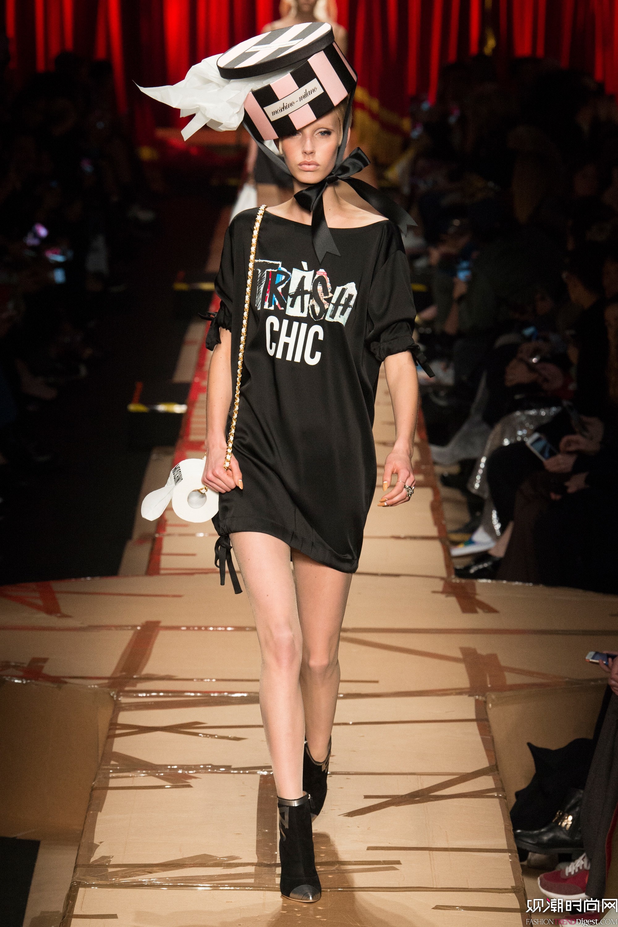 Moschino 2017ﶬϵDƬ
