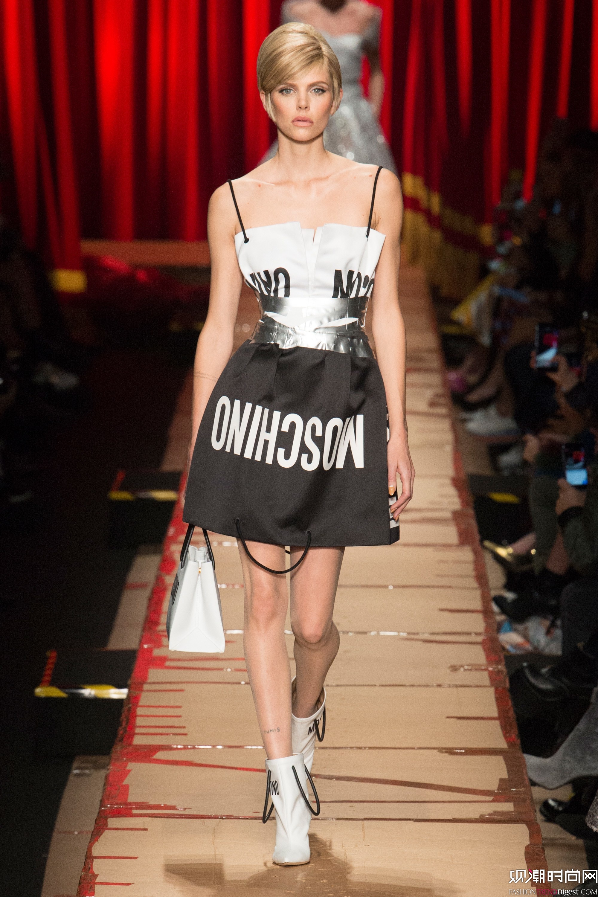 Moschino 2017ﶬϵDƬ