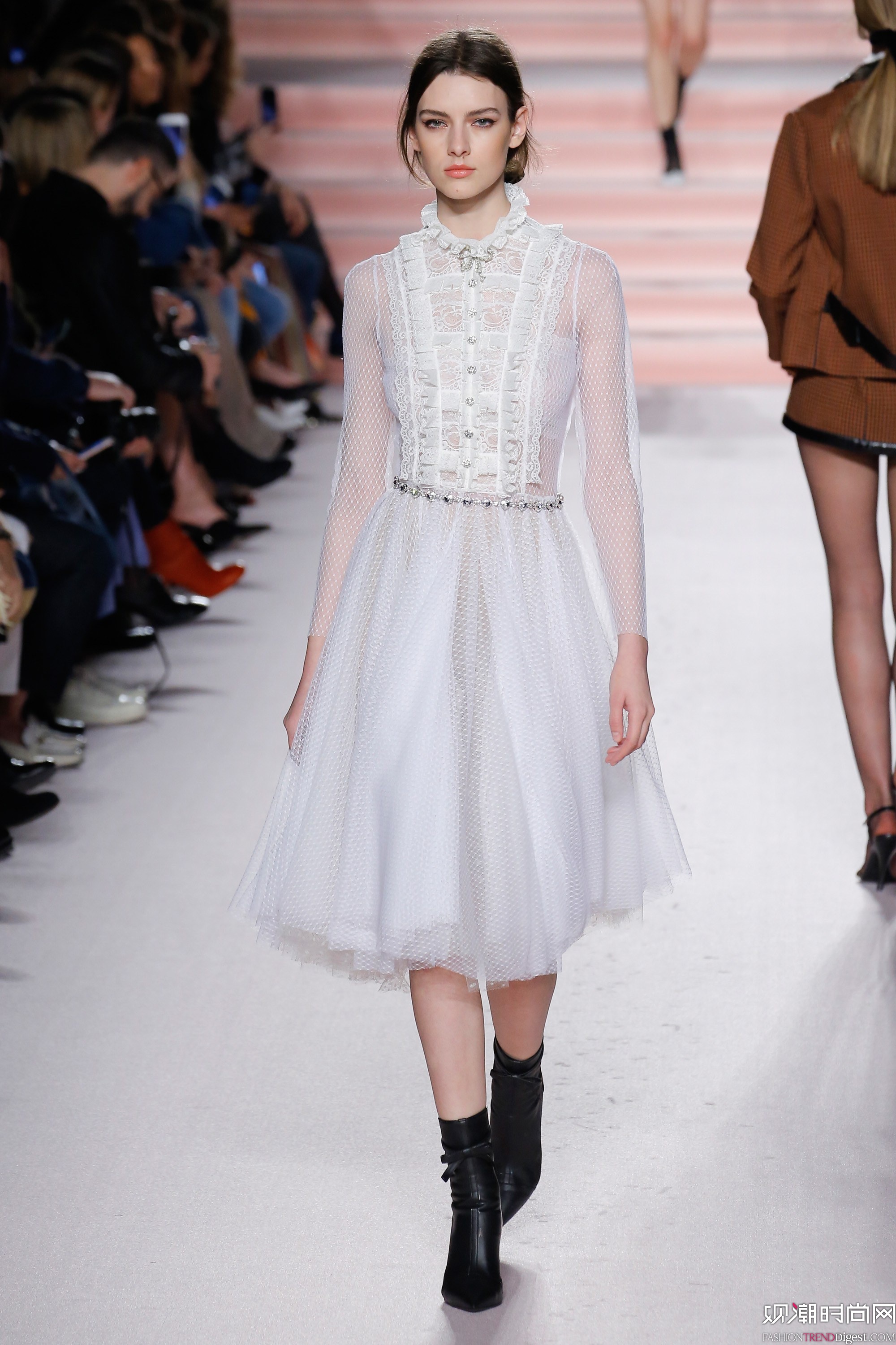 Philosophy di Lorenzo Serafini 2017ﶬϵDƬ
