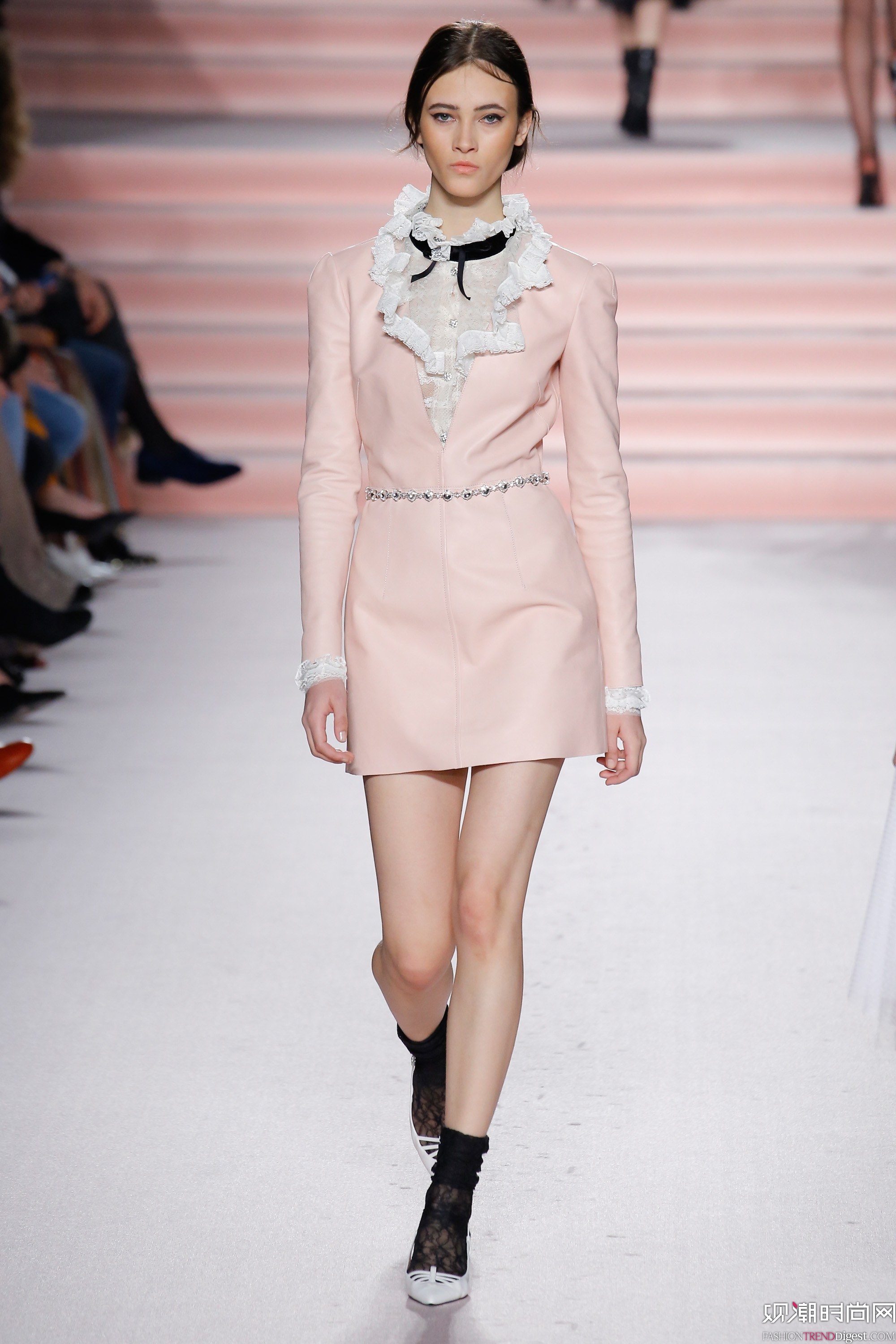 Philosophy di Lorenzo Serafini 2017ﶬϵDƬ