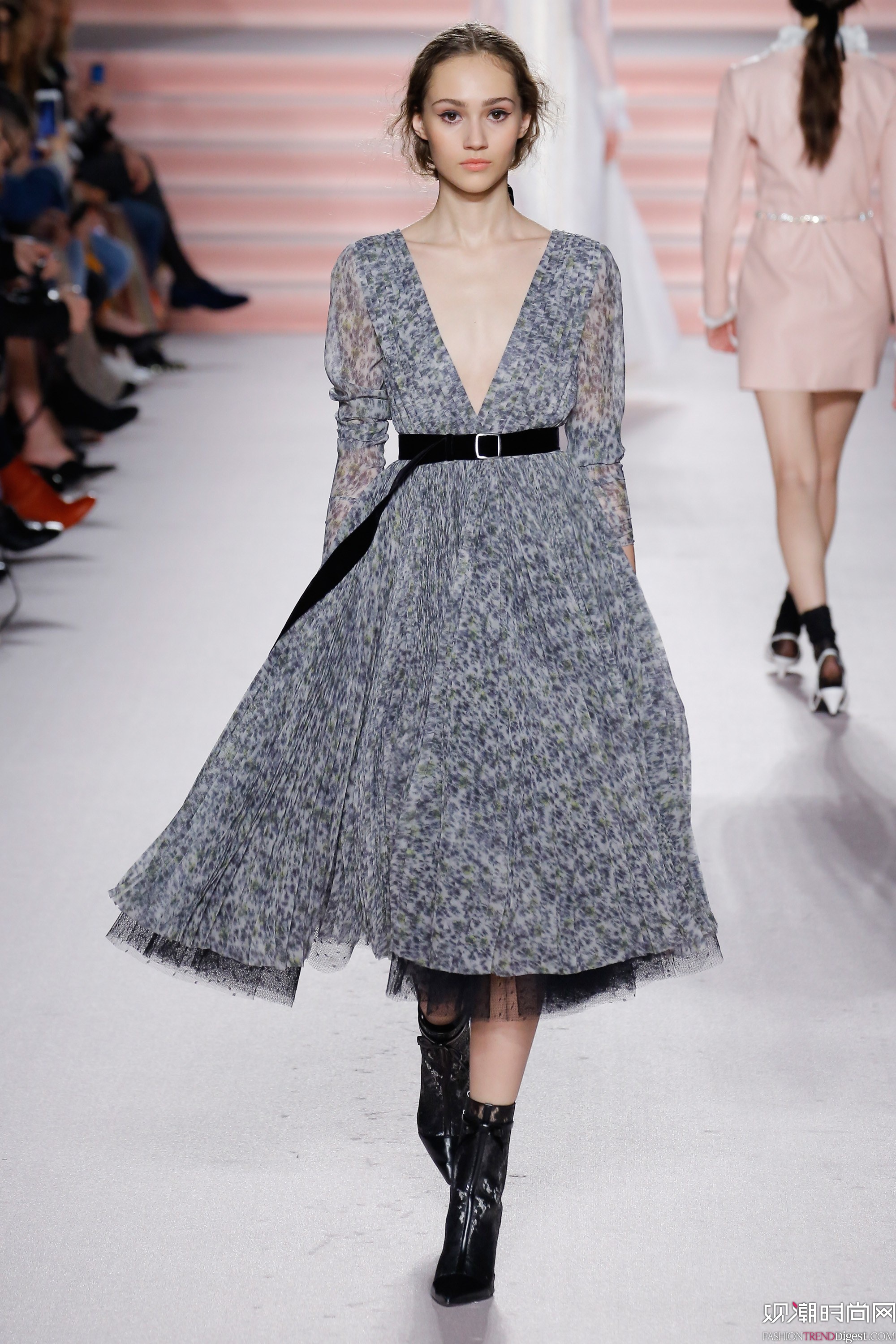 Philosophy di Lorenzo Serafini 2017ﶬϵDƬ