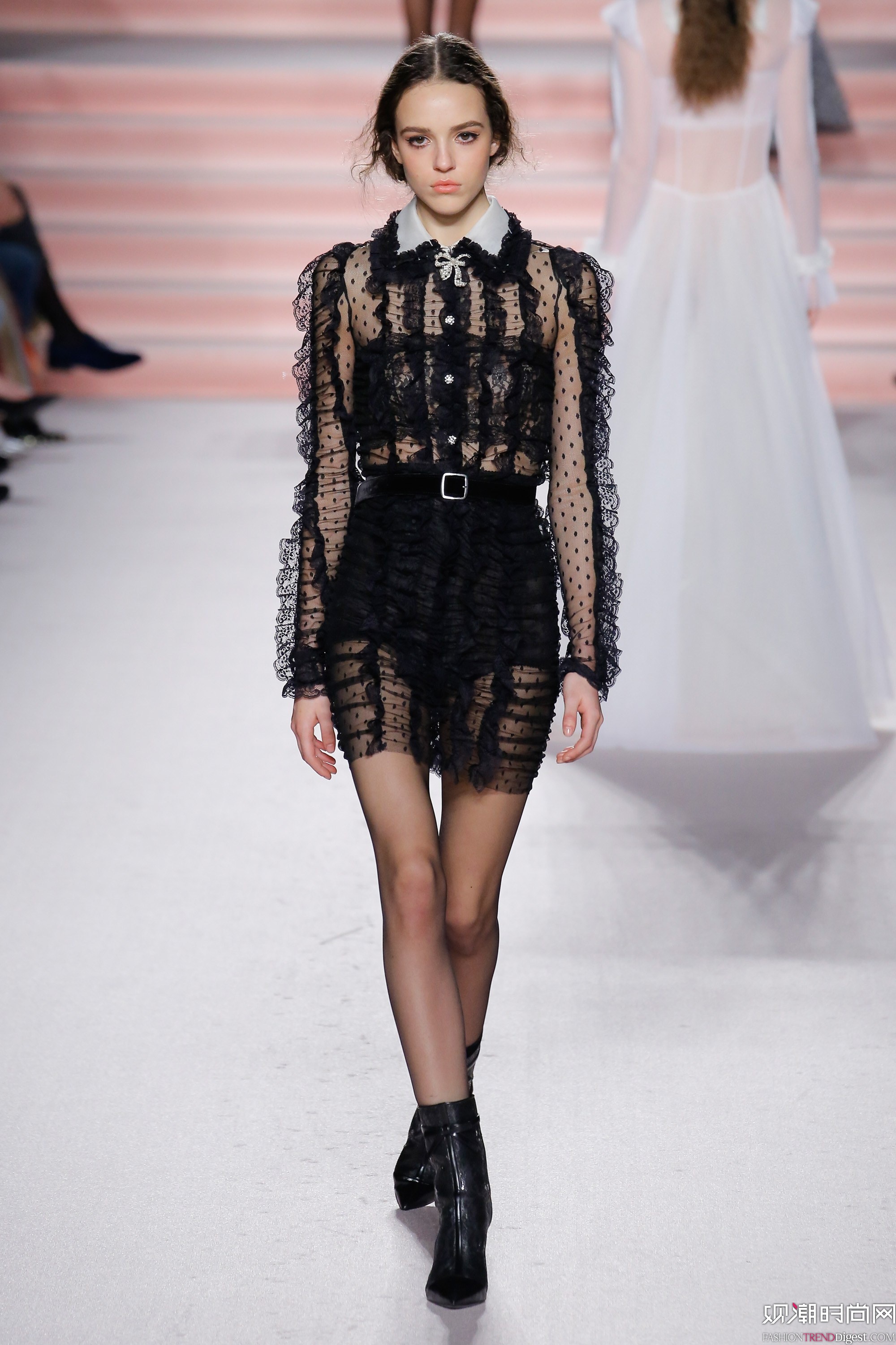 Philosophy di Lorenzo Serafini 2017ﶬϵDƬ