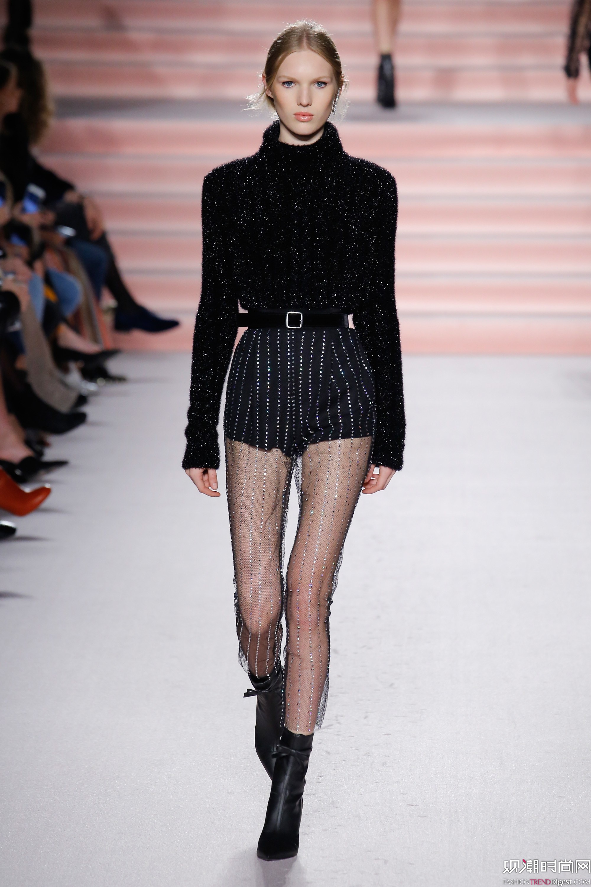 Philosophy di Lorenzo Serafini 2017ﶬϵDƬ