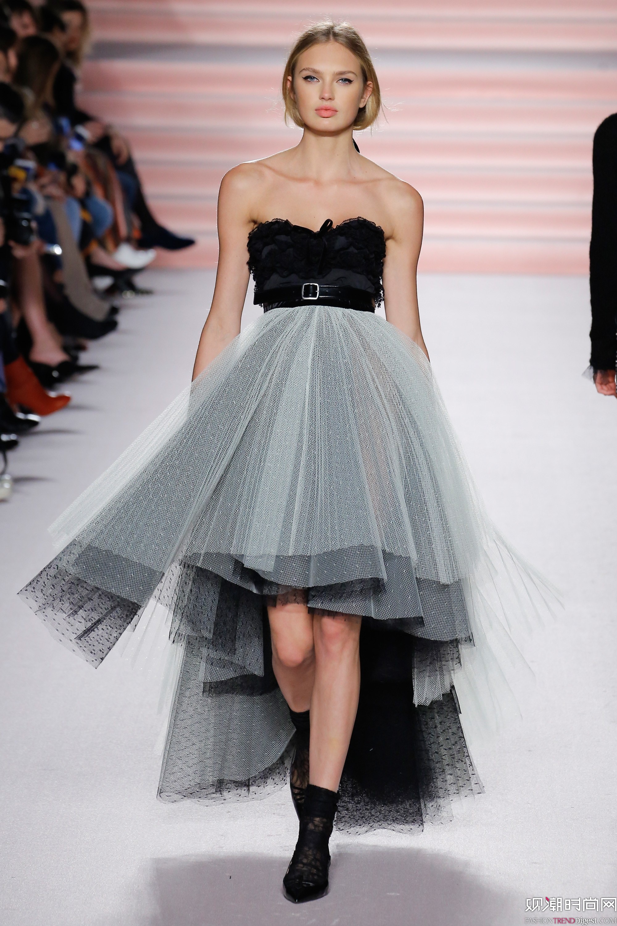 Philosophy di Lorenzo Serafini 2017ﶬϵDƬ