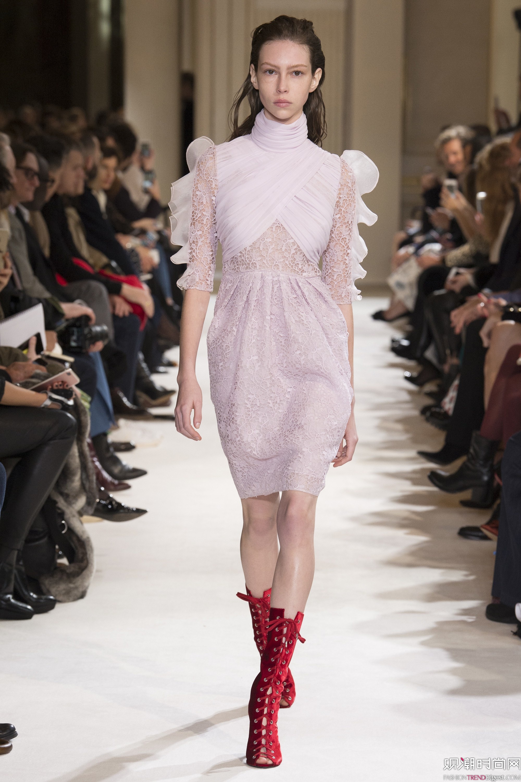 Giambattista Valli 2017ﶬϵ㳡ͼƬ