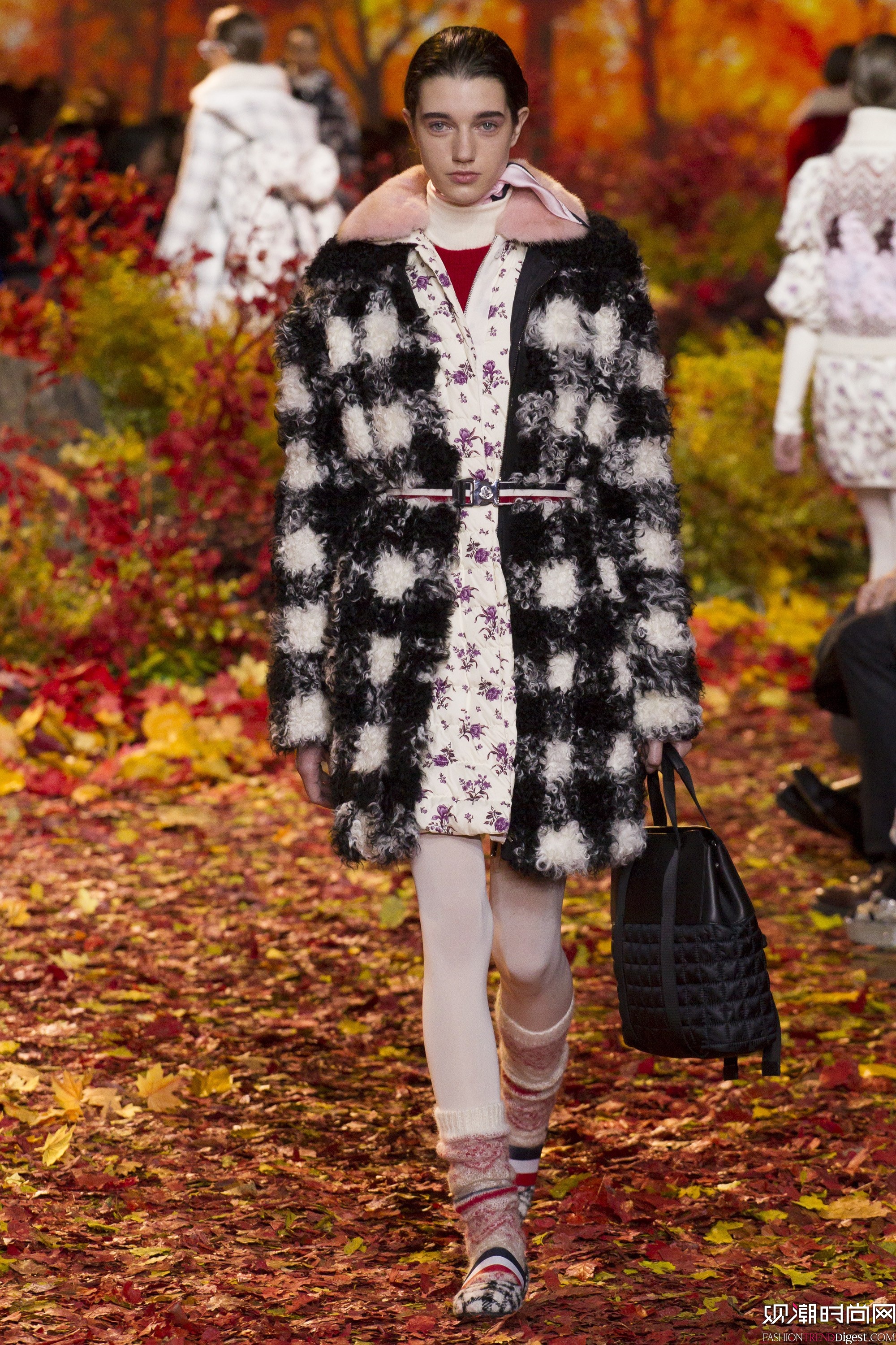 Moncler Gamme Rouge 2017ﶬϵDƬ