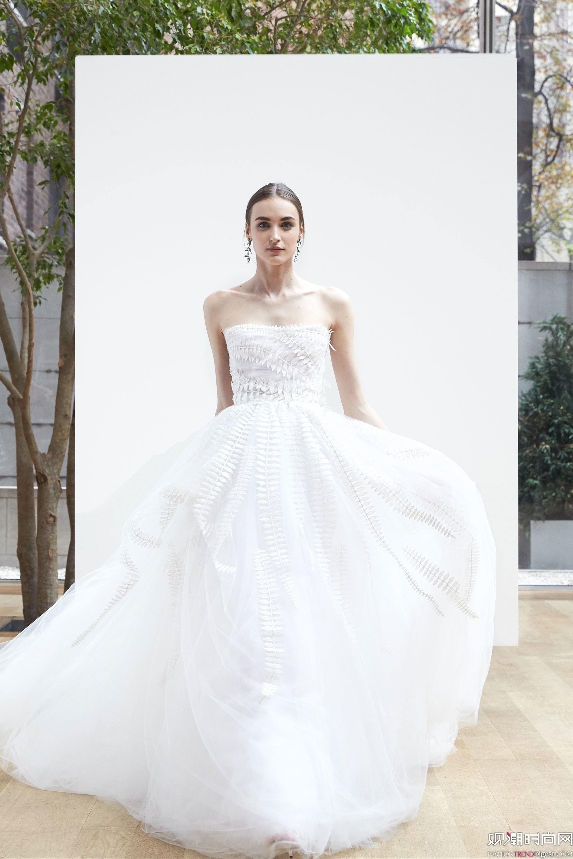 Oscar de la Renta 2017ĻɴϵLookBookͼƬ