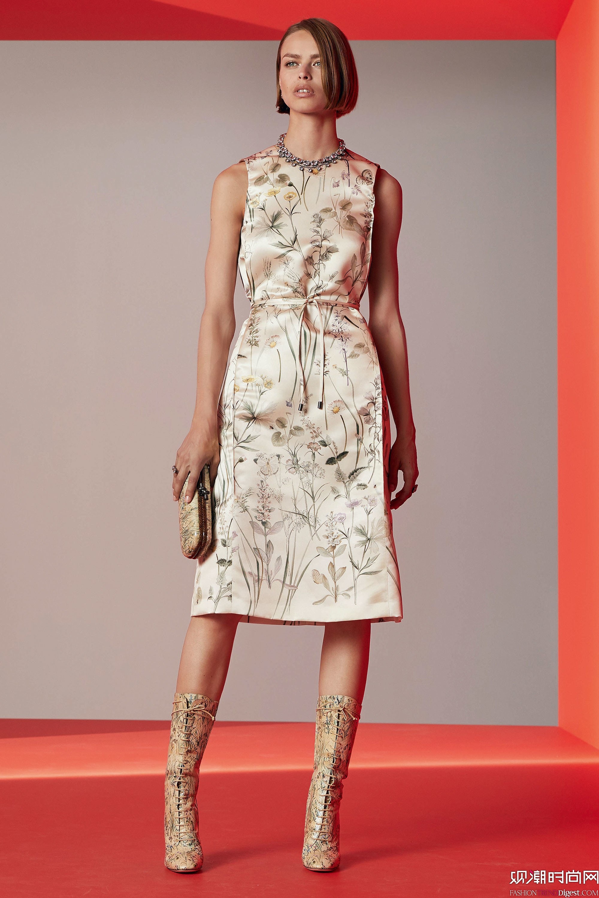 Bottega Veneta 2018紺ϵLookBookDƬ