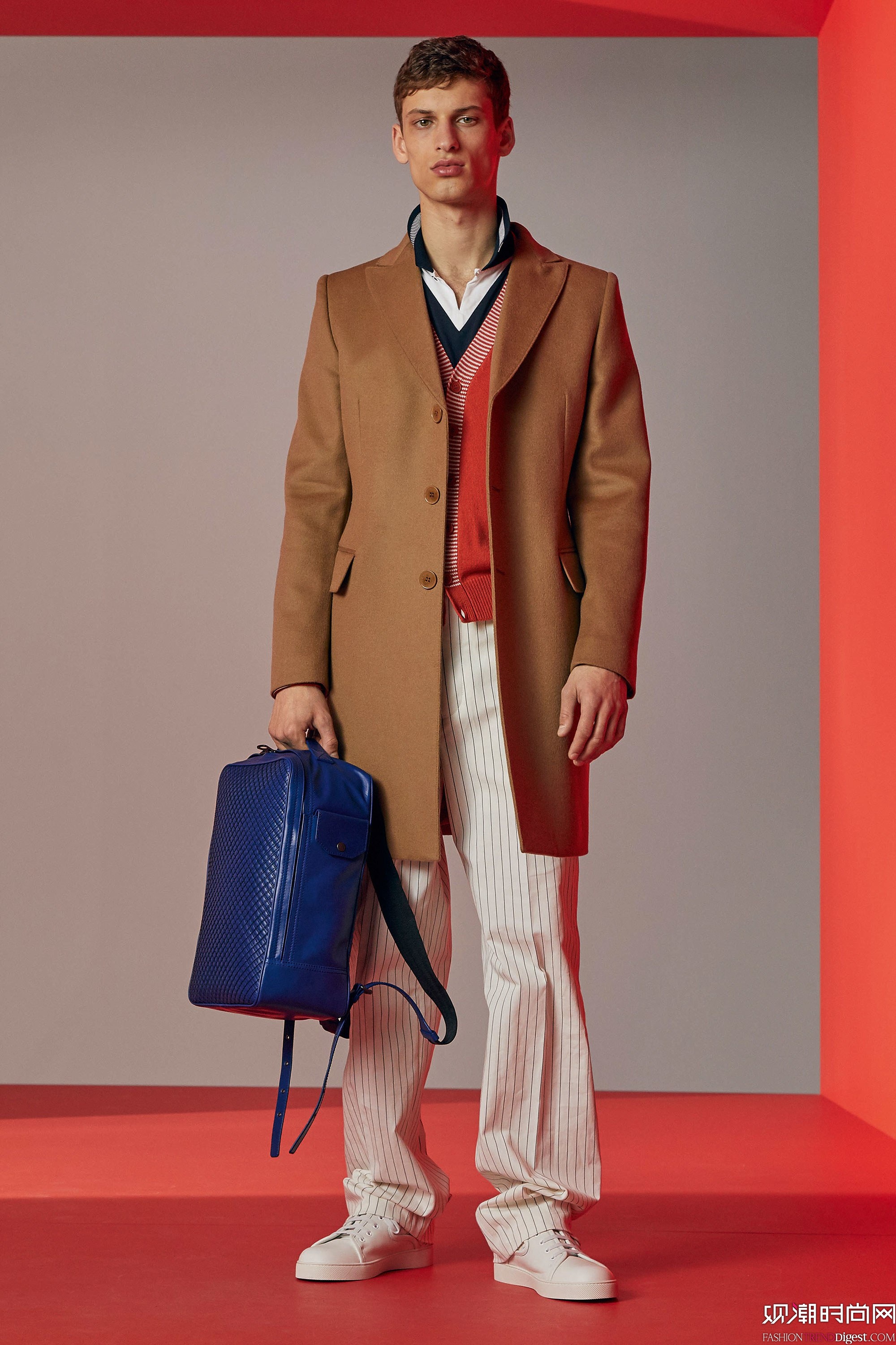 Bottega Veneta 2018紺ϵLookBookDƬ