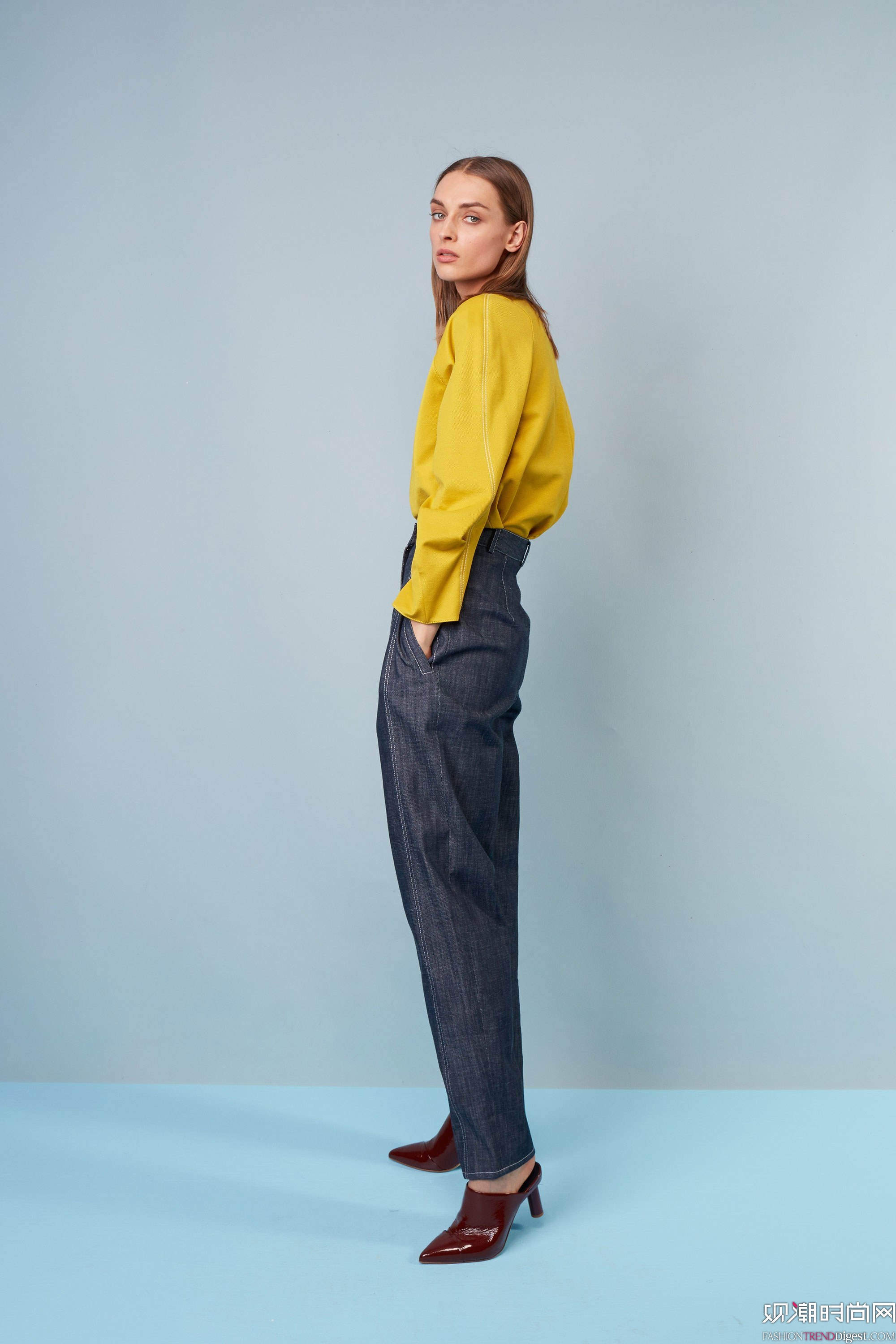 Tibi 2018紺ϵLookBookDƬ