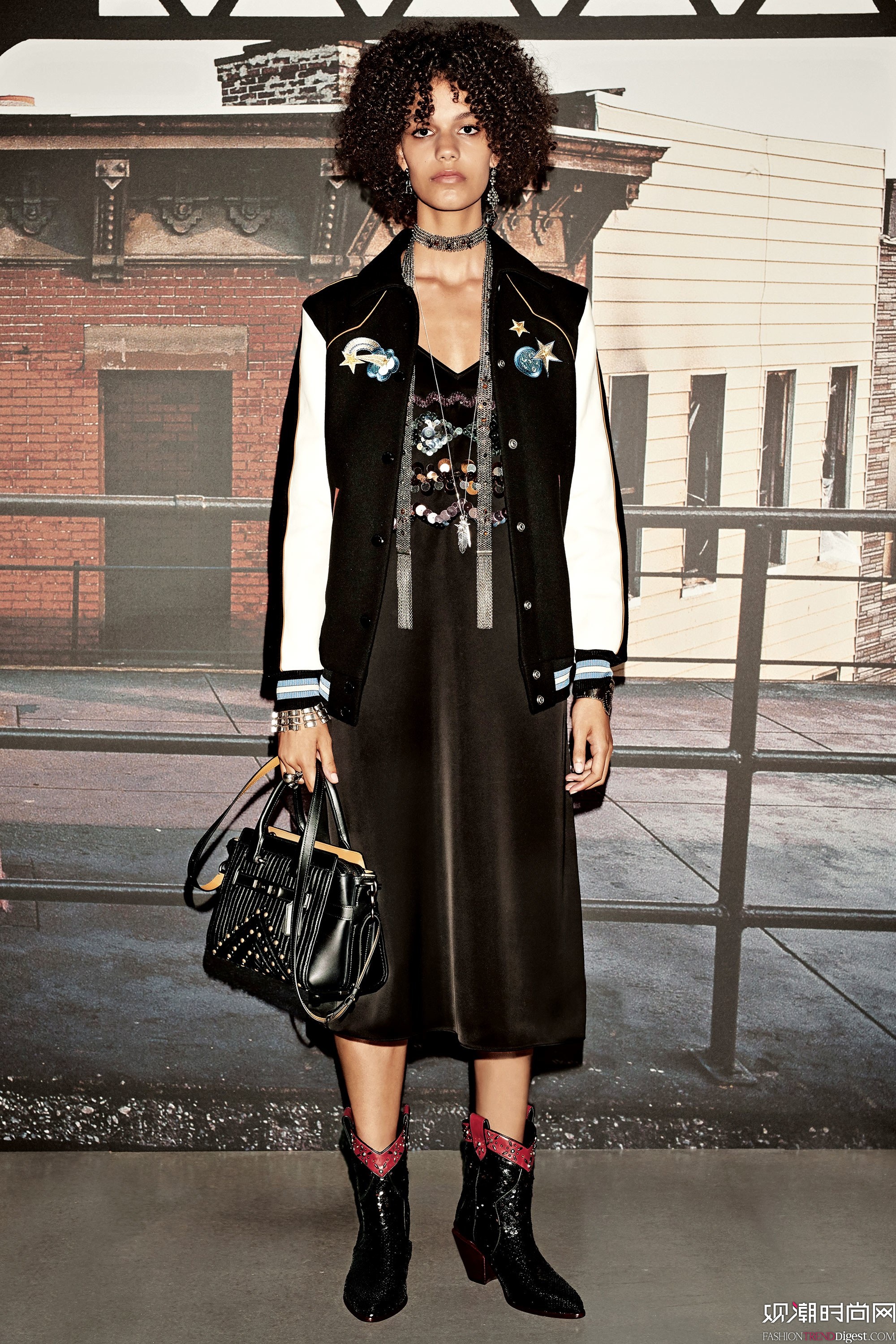 Coach 1941 2018紺ϵLookBookDƬ