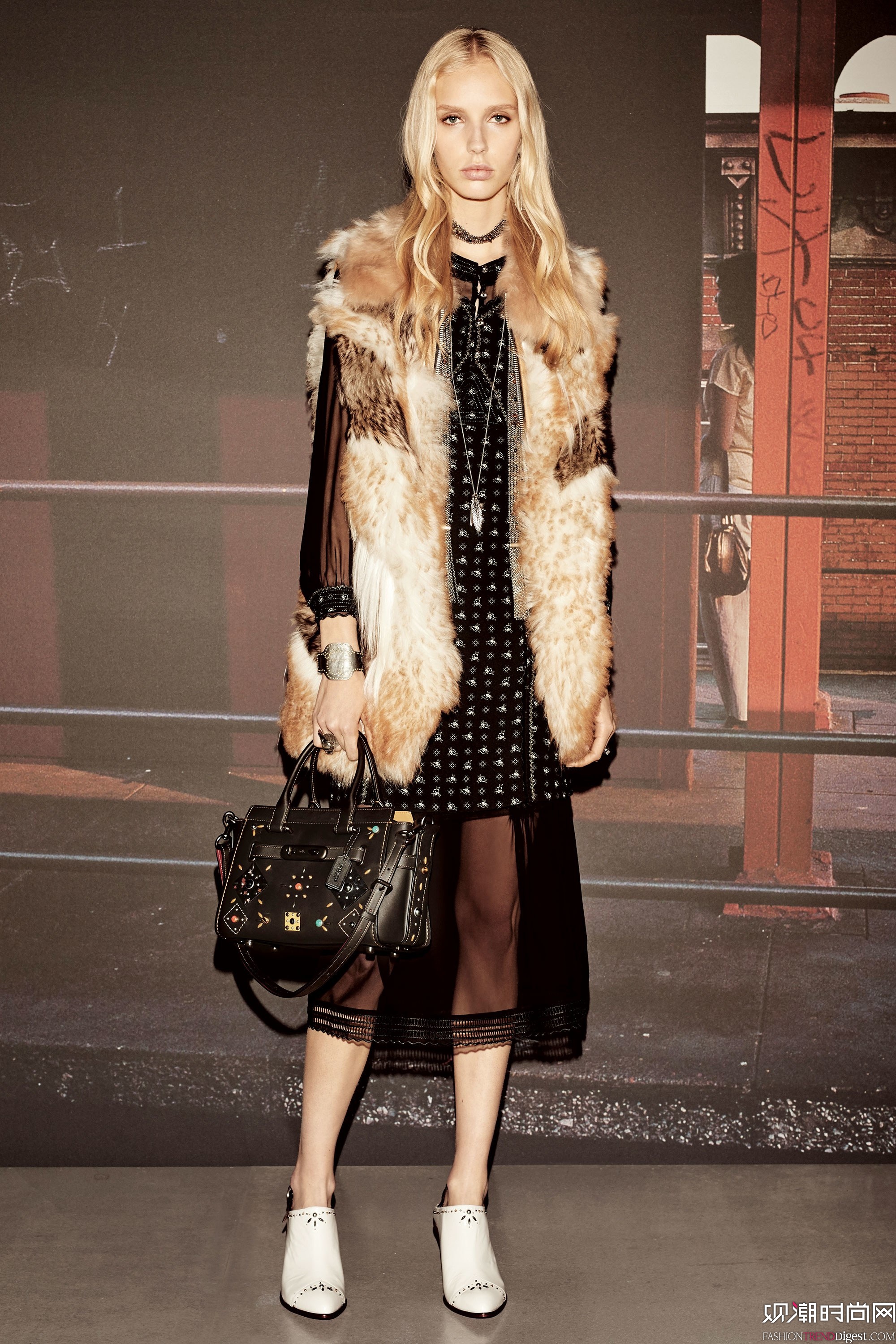 Coach 1941 2018紺ϵLookBookDƬ