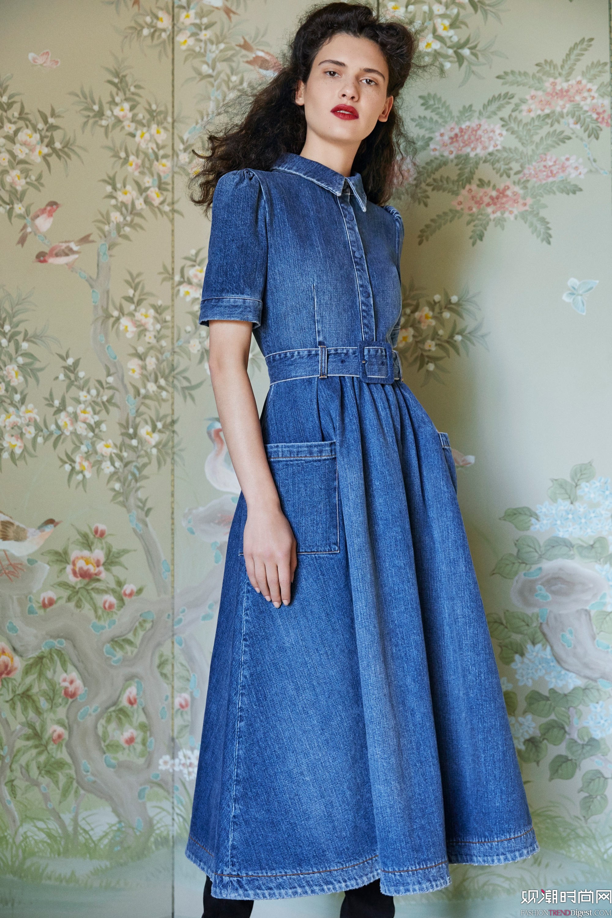 Co 2018紺ϵLookBookDƬ