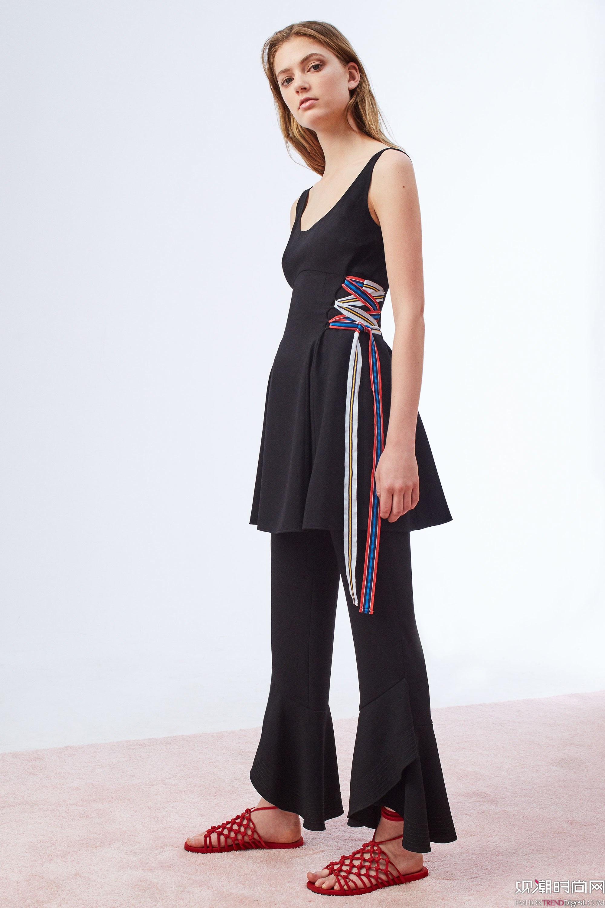 Tanya Taylor 2018紺ϵLookBookDƬ