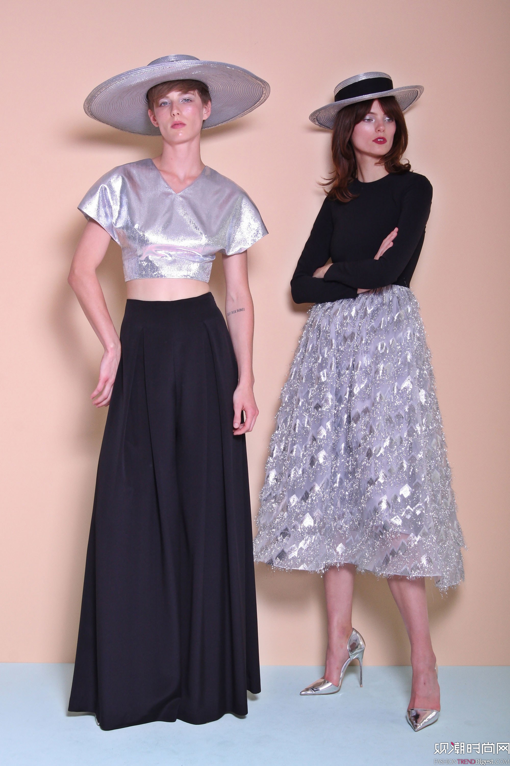 Christian Siriano 2018紺ϵLookBookDƬ