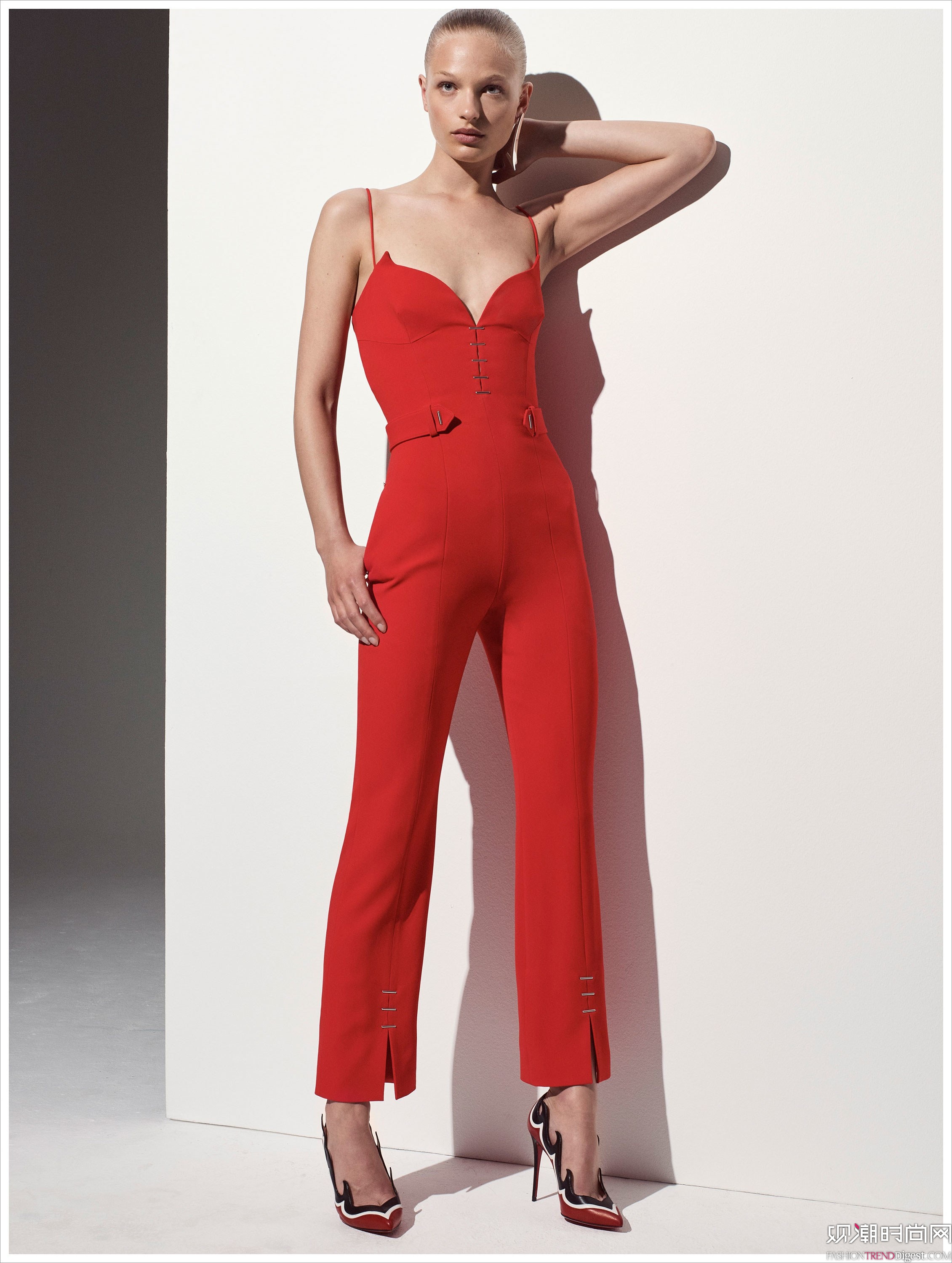 Mugler 2018紺ϵLookBookDƬ