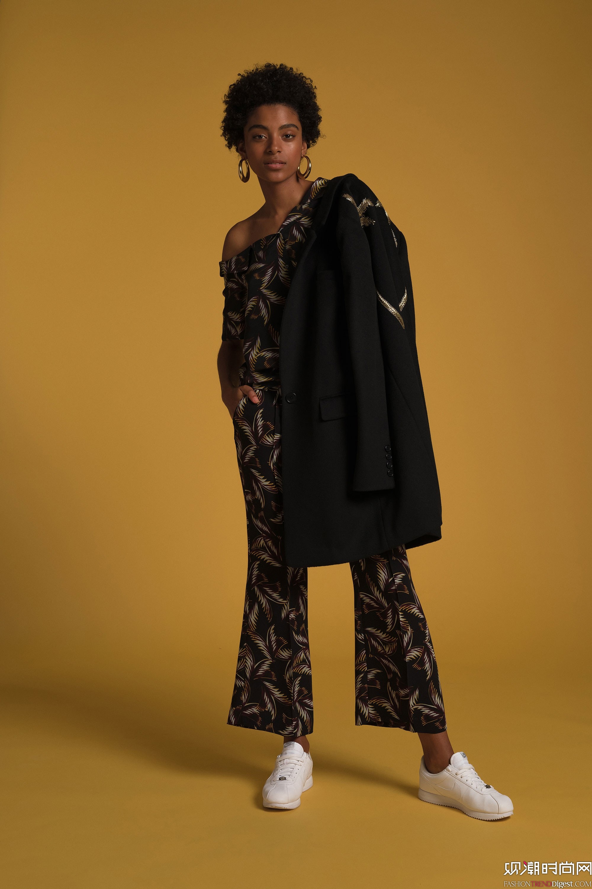 A.L.C. 2018紺ϵLookBookDƬ