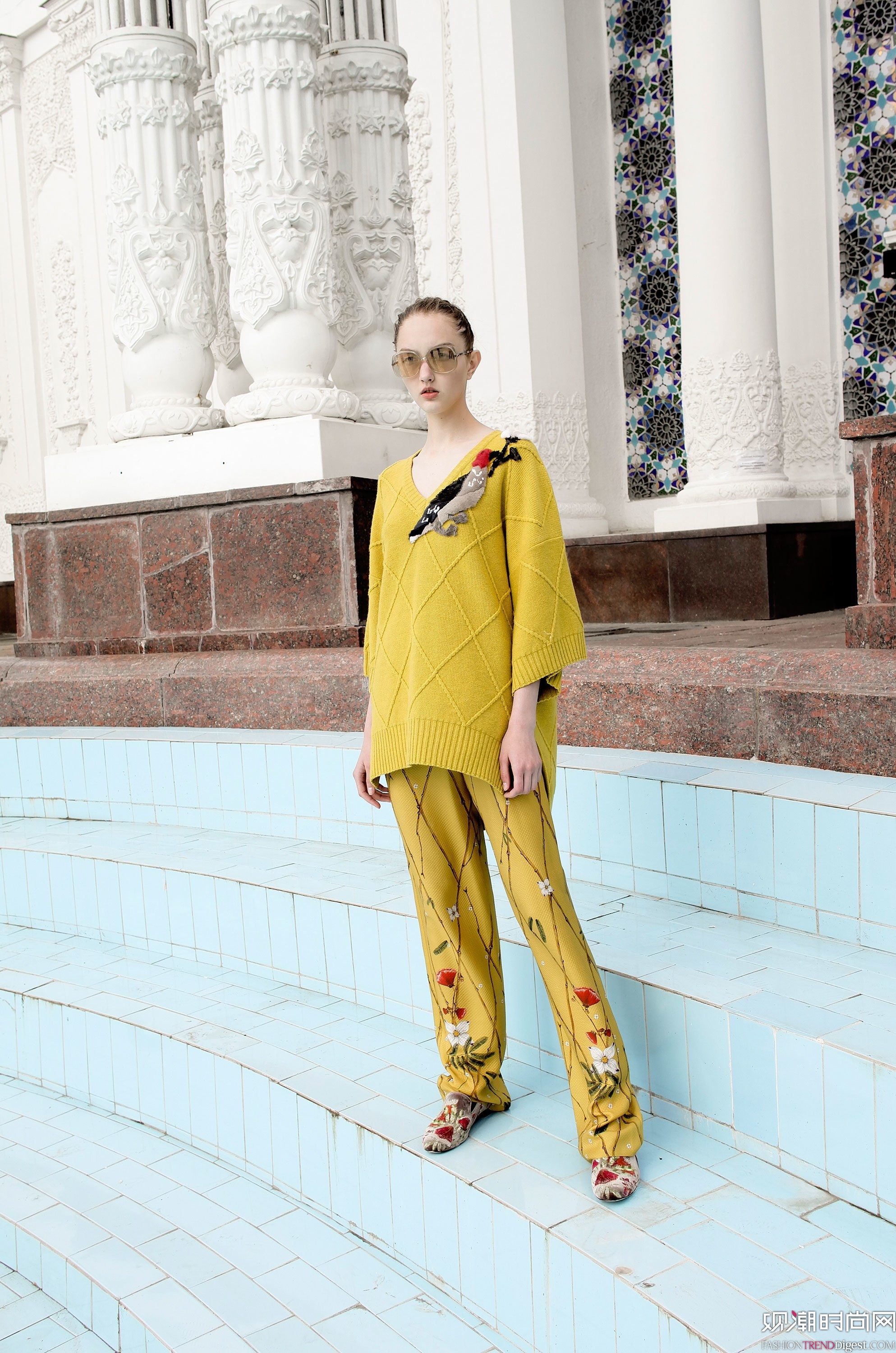 Alena Akhmadullina 2018紺ϵlookbookDƬ
