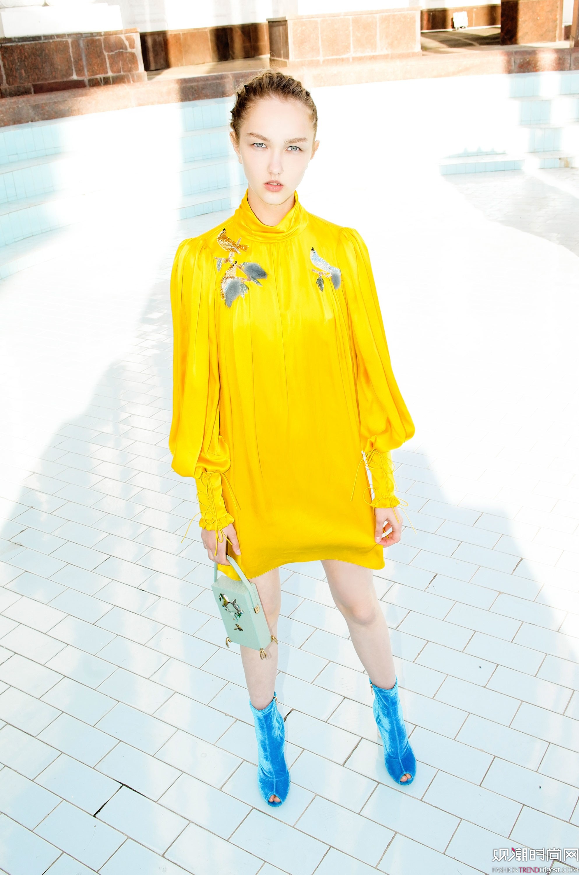 Alena Akhmadullina 2018紺ϵlookbookDƬ