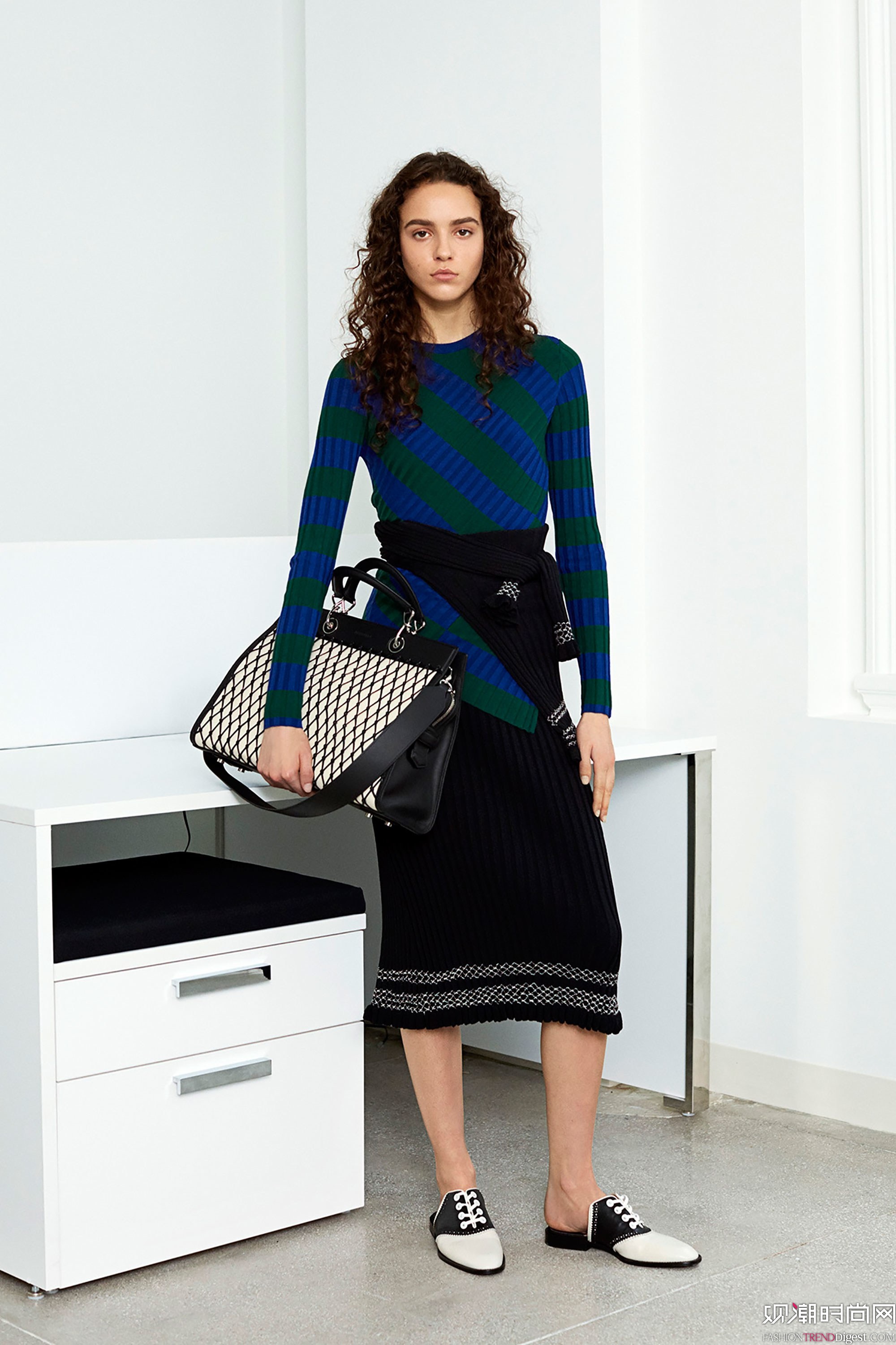 Altuzarra 2018紺ϵLookBookDƬ