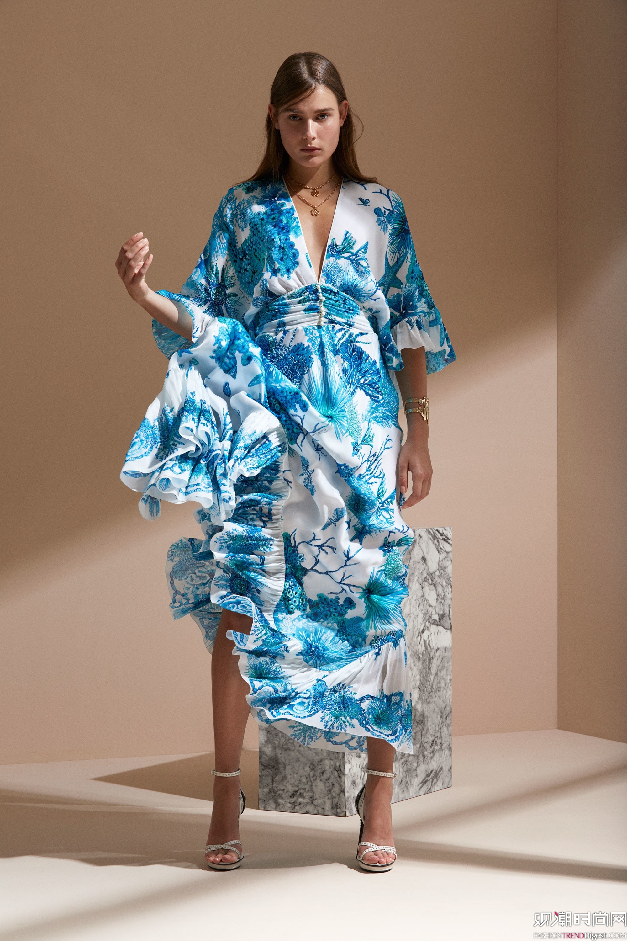 Roberto Cavalli 2018紺ϵLookBookDƬ