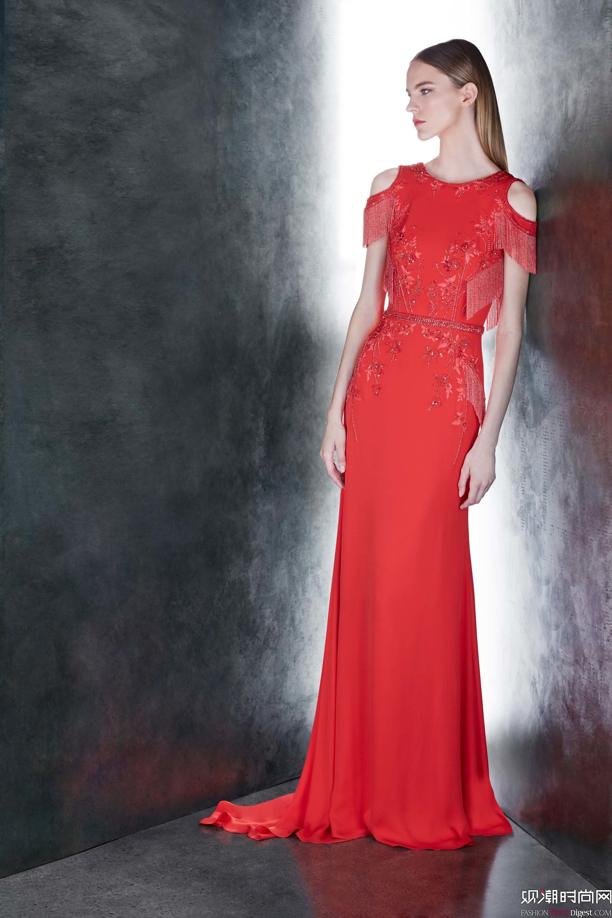 Pamella Roland 2018紺ϵLookBookDƬ