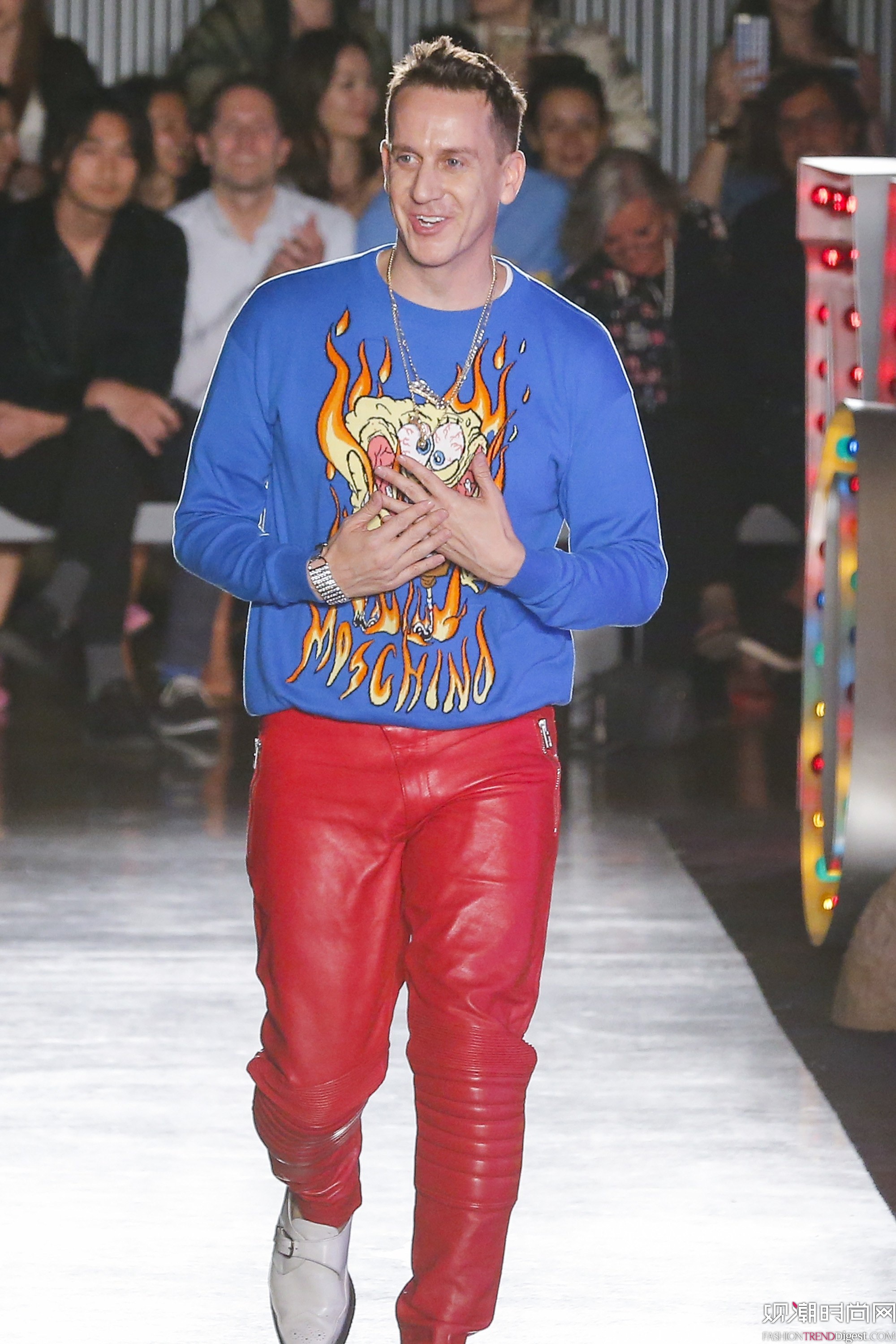 Moschino 2018������Ůװ�ϲ��㳡����ͼƬ
