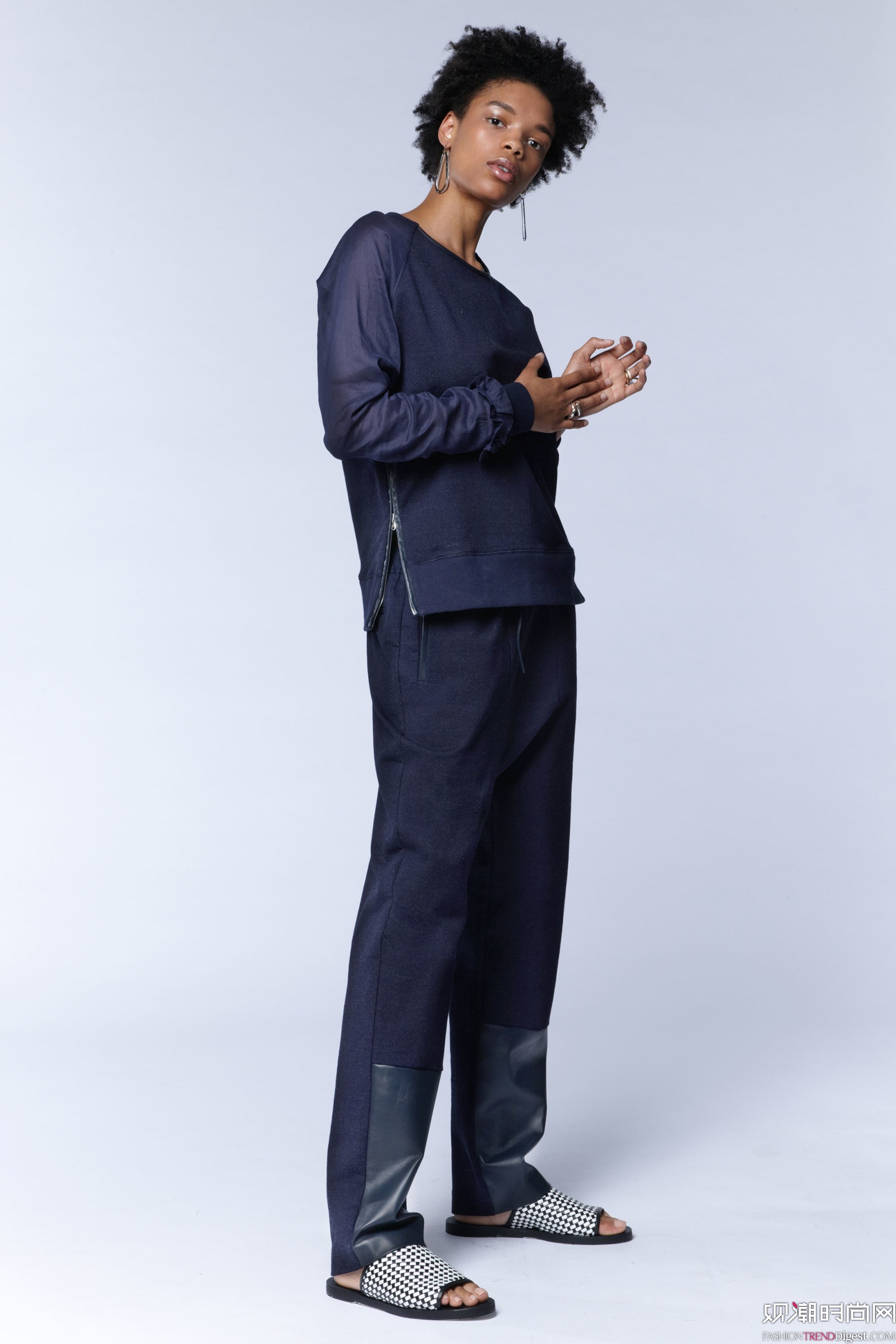 M.Patmos 2018紺ϵLookbookDƬ