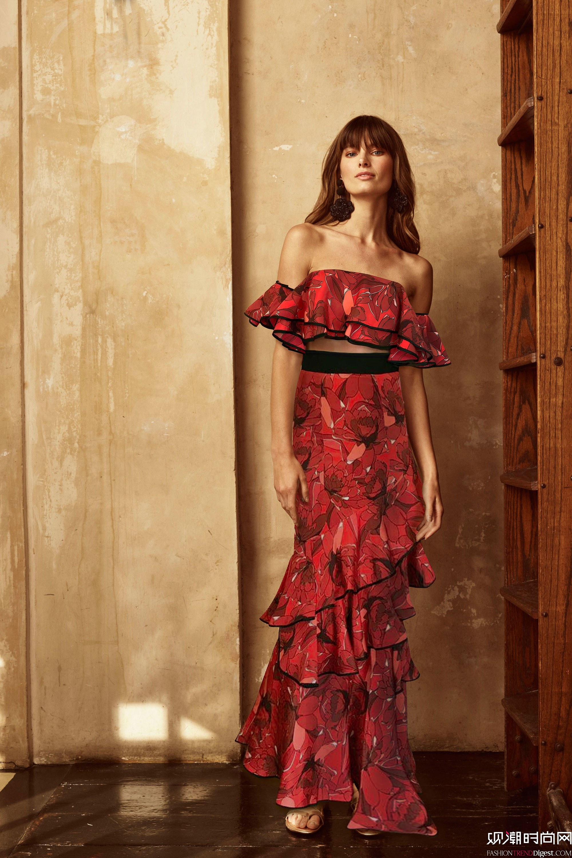 Johanna Ortiz 2018紺ϵLookBookDƬ