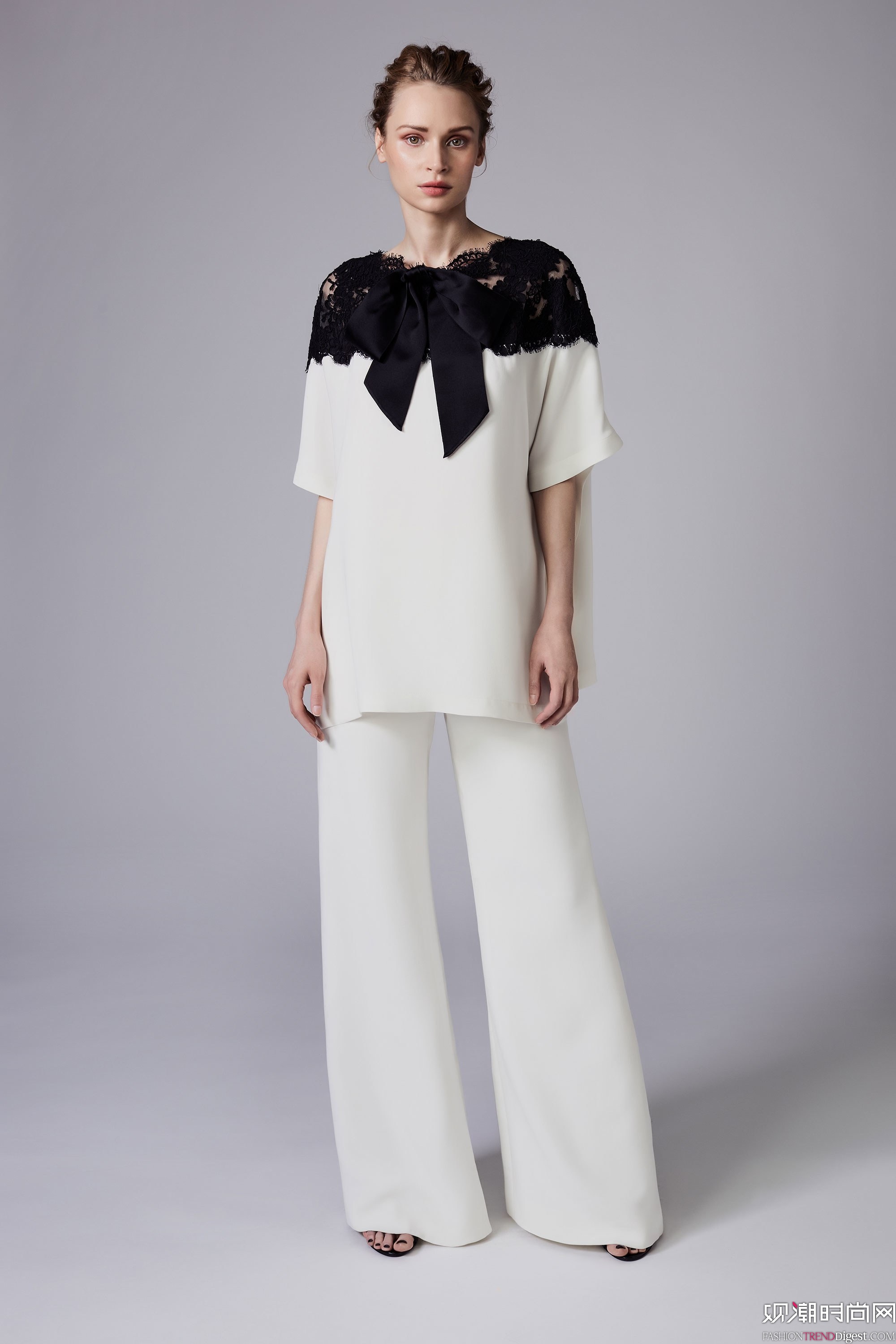 Reem Acra 2018紺ϵLookBookDƬ