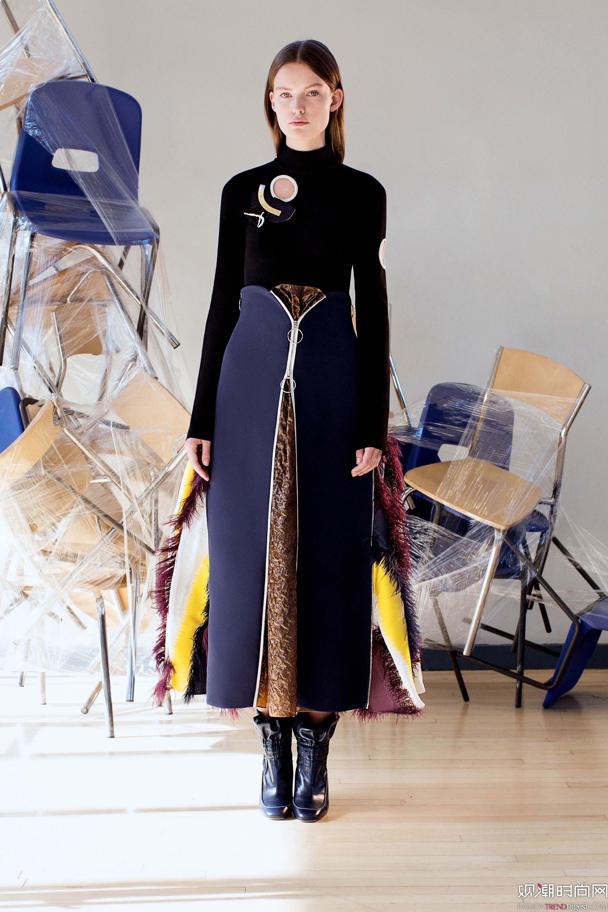 ROKSANDA 2018紺ϵl(wi)ooklookDƬ