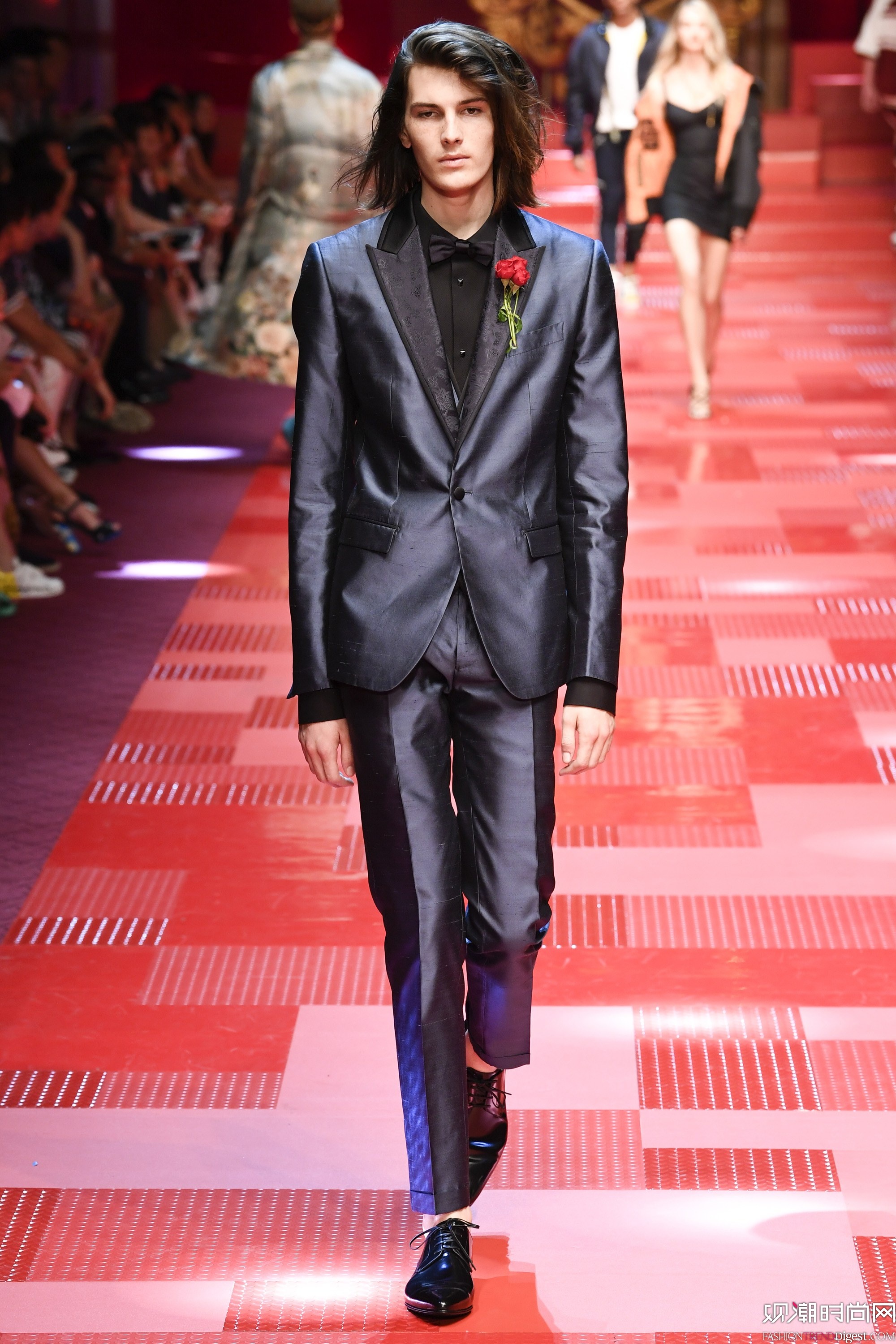 Dolce & Gabbana 2018ϵDƬ