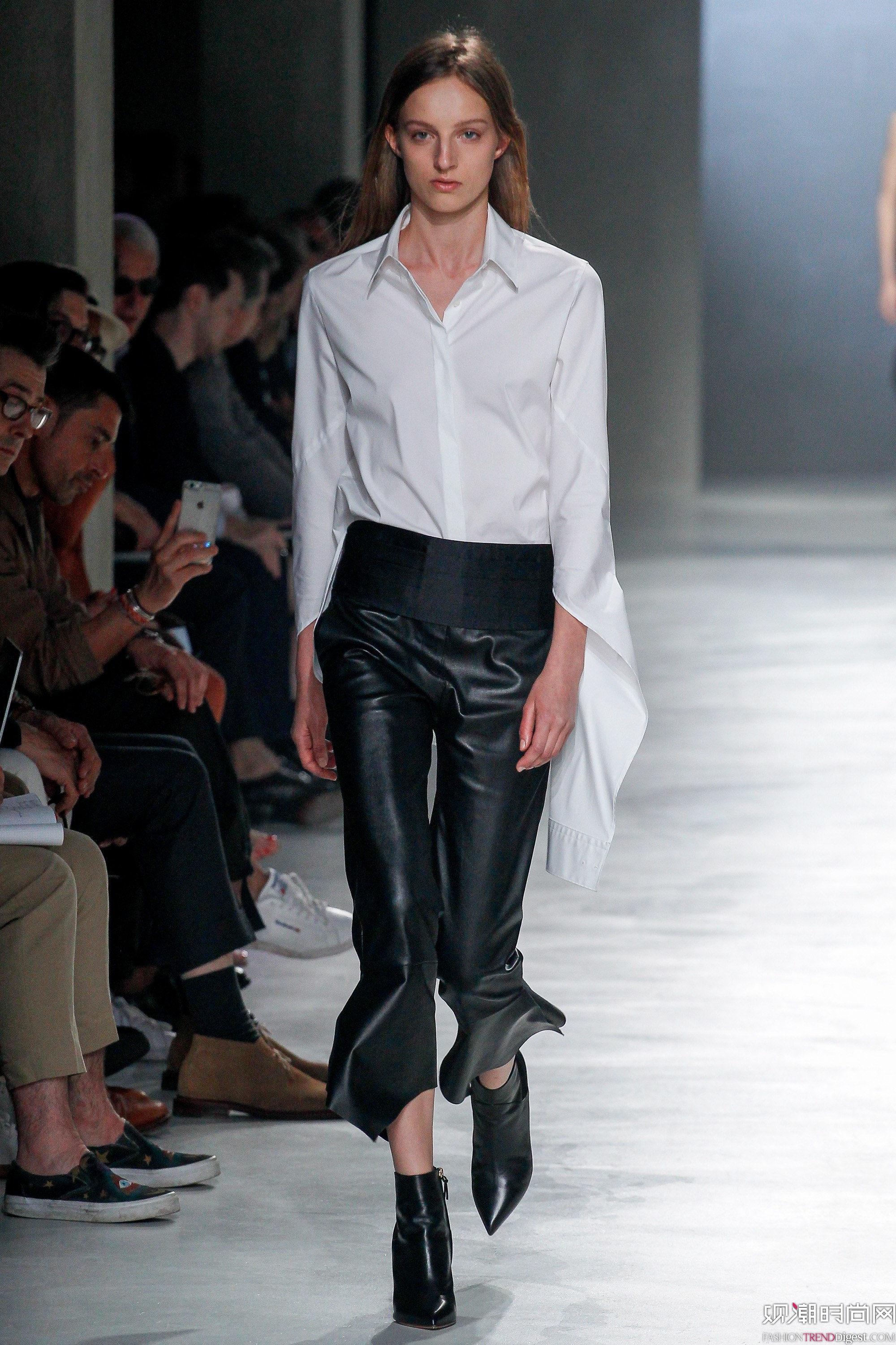 Neil Barrett 2018ϵDƬ