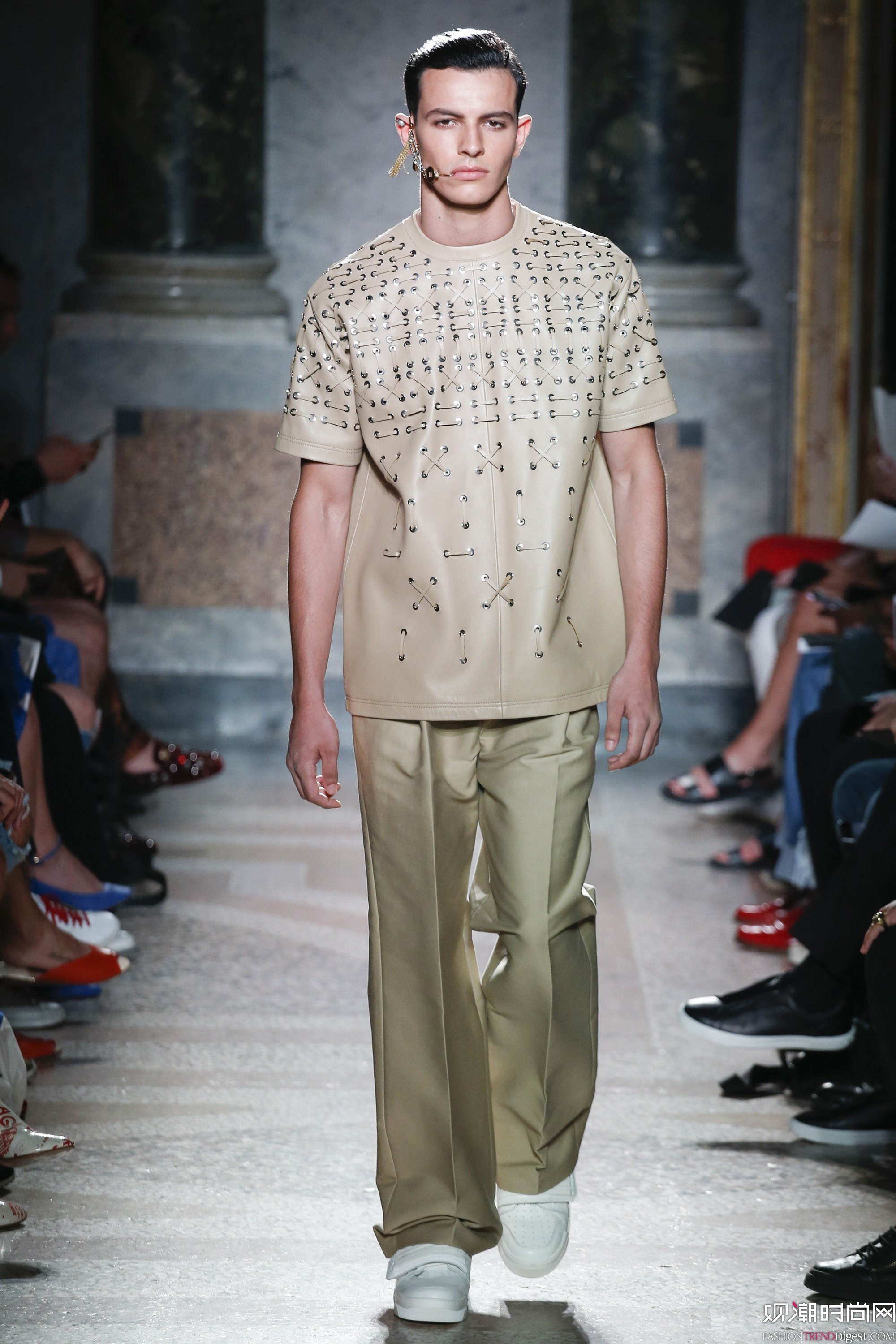 Les Hommes 2018bϵDƬ