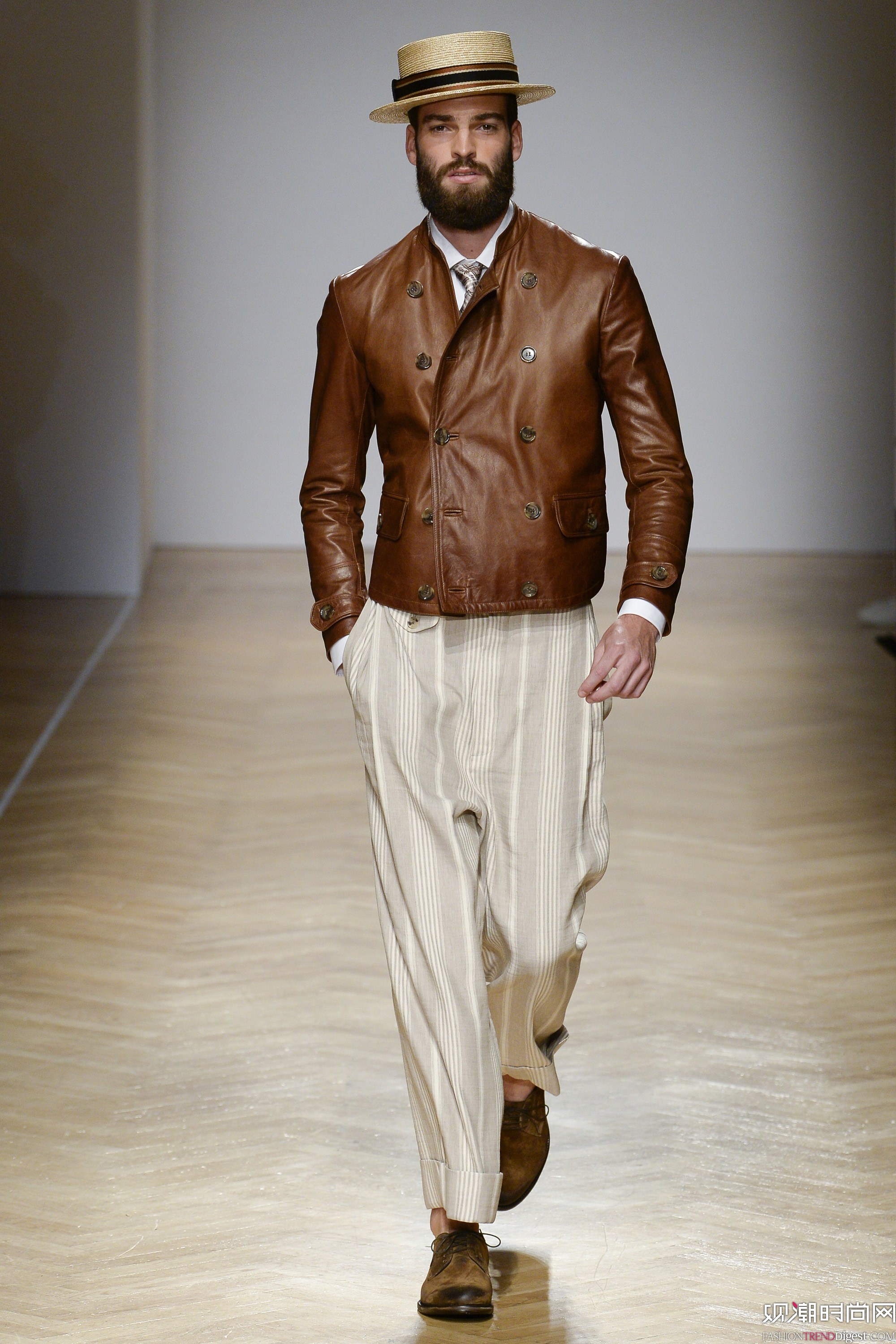 DAKS 2018bϵDƬ