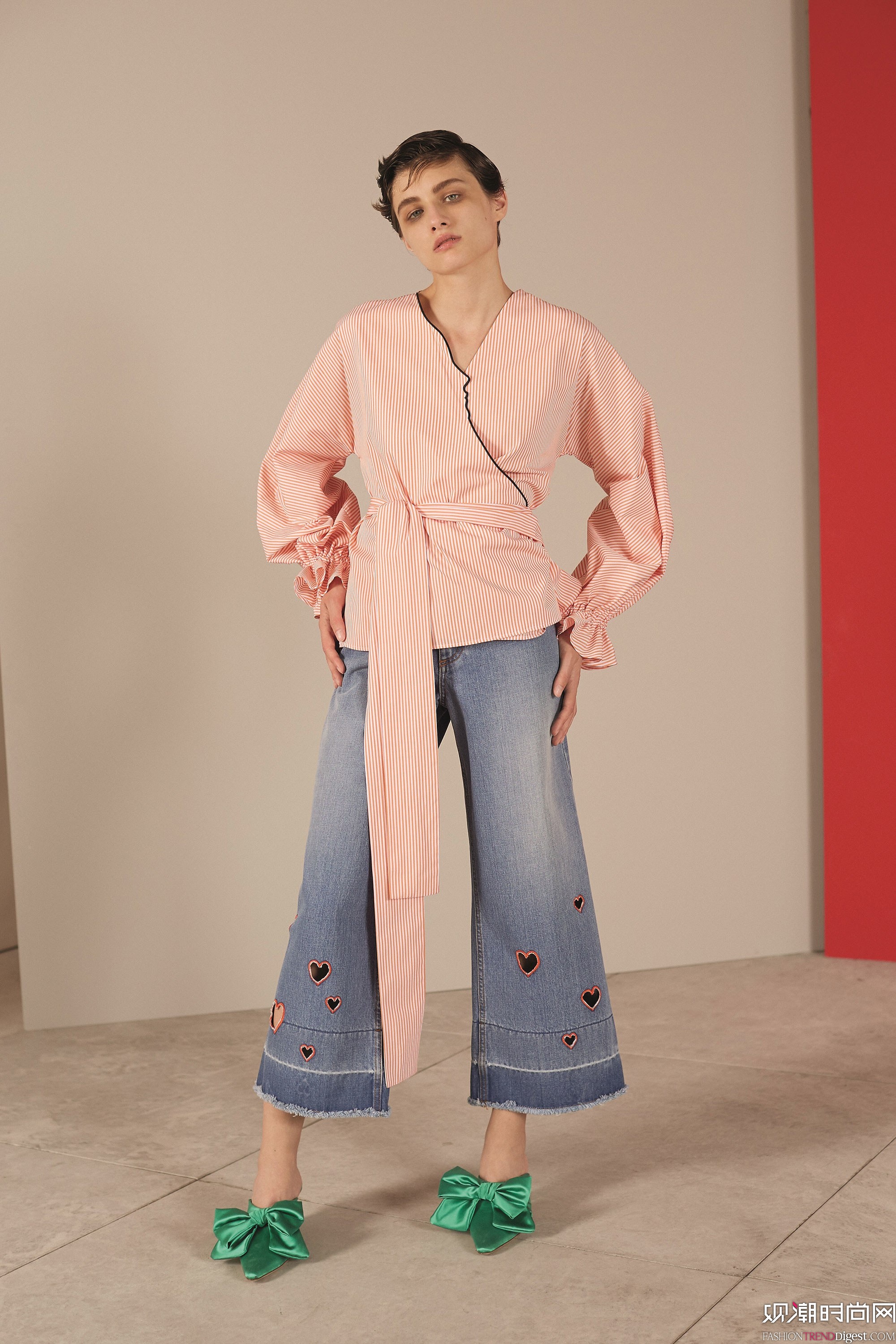 Vivetta 2018紺ϵlookbookDƬ