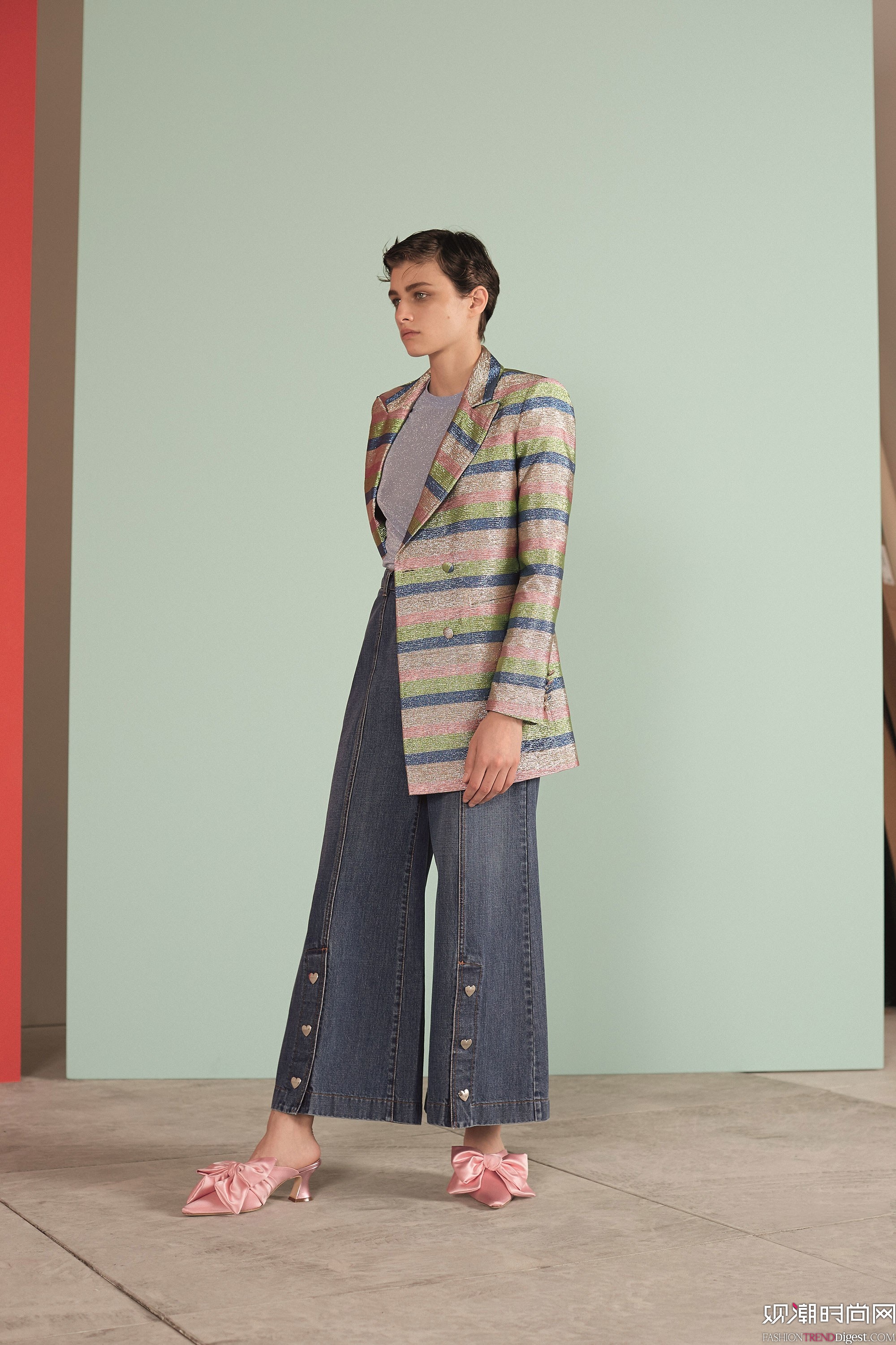 Vivetta 2018紺ϵlookbookDƬ