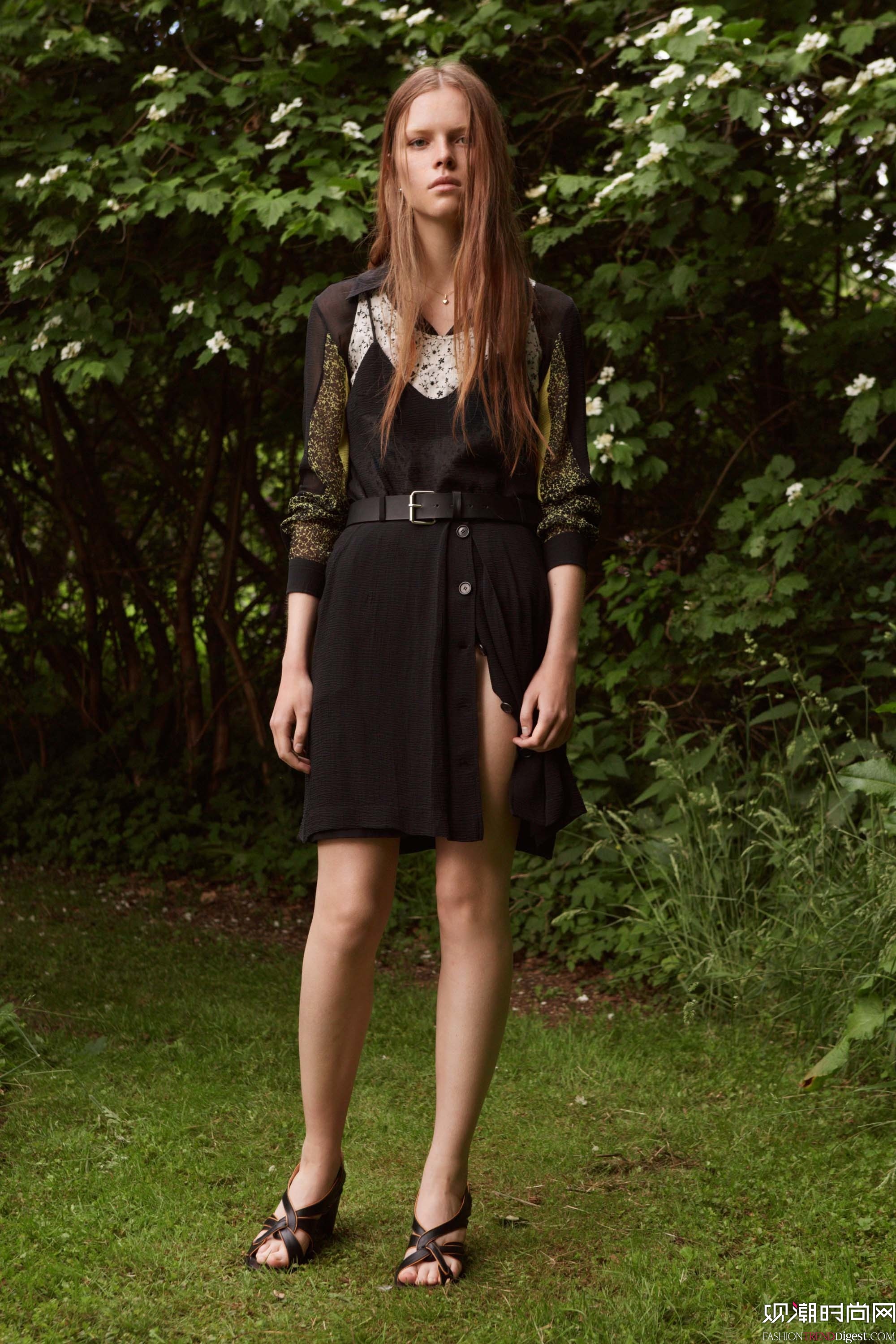 Aalto 2018紺ϵLookBookDƬ