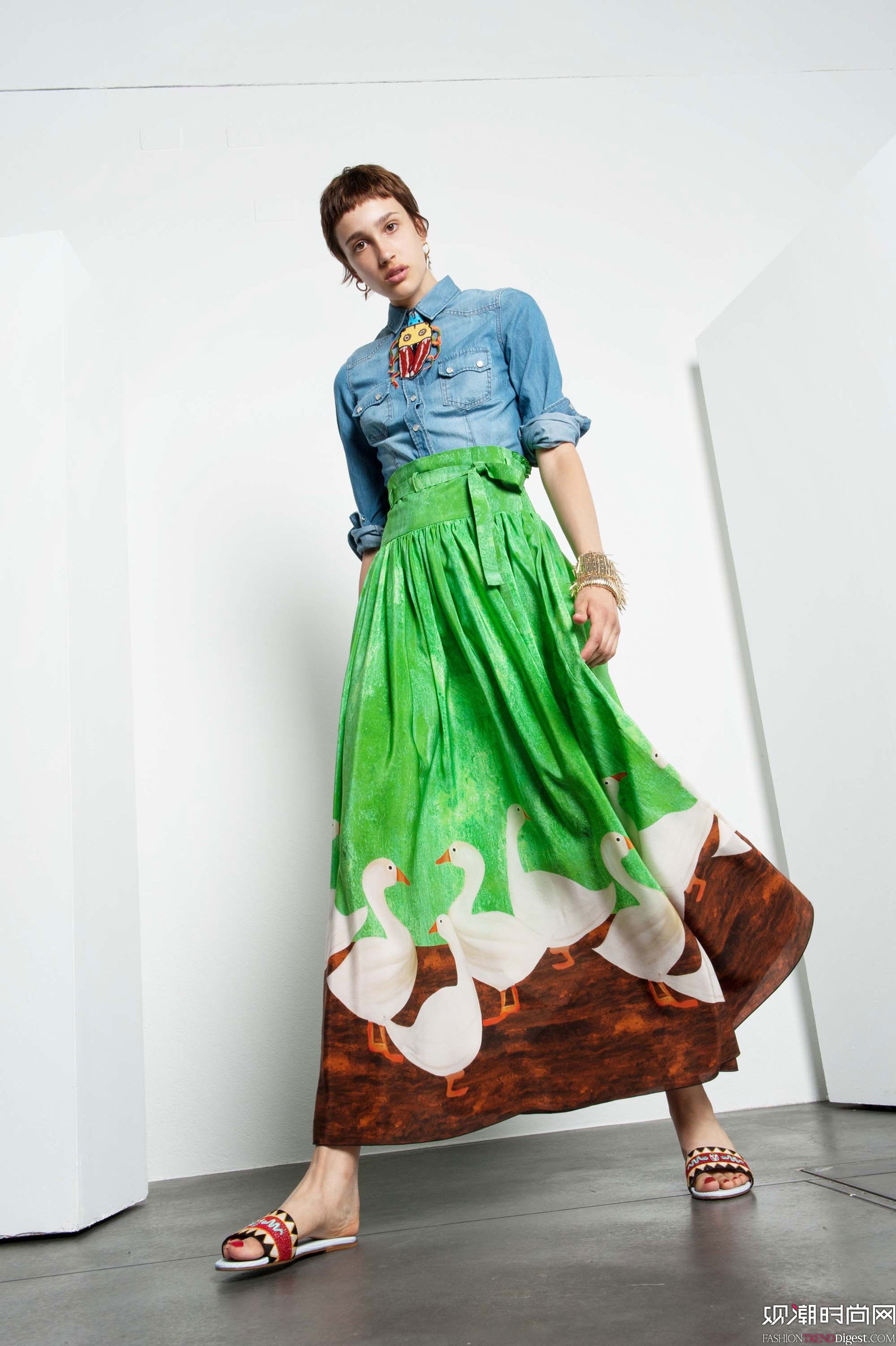 Stella Jean 2018紺ϵLookbookDƬ
