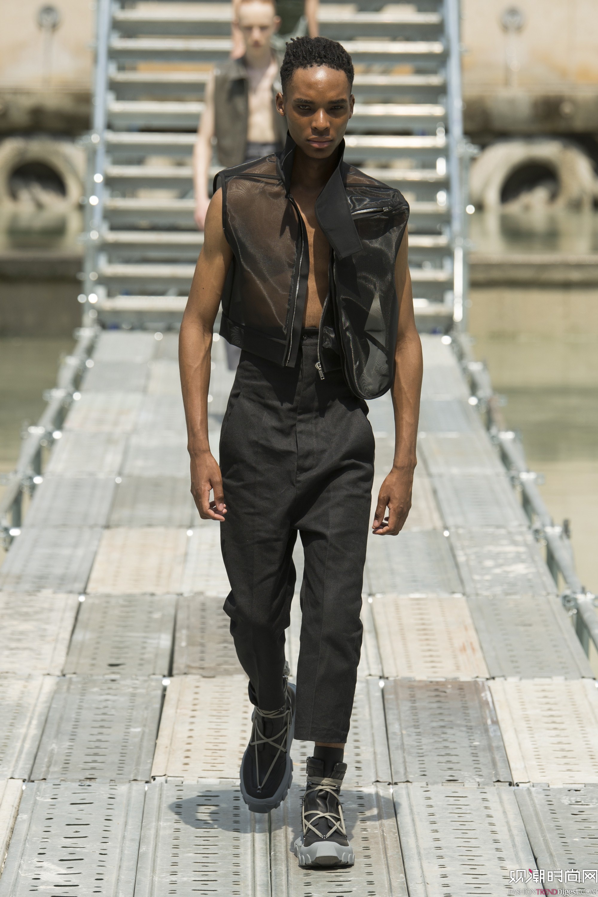 RICK OWENS 2018bϵDƬ