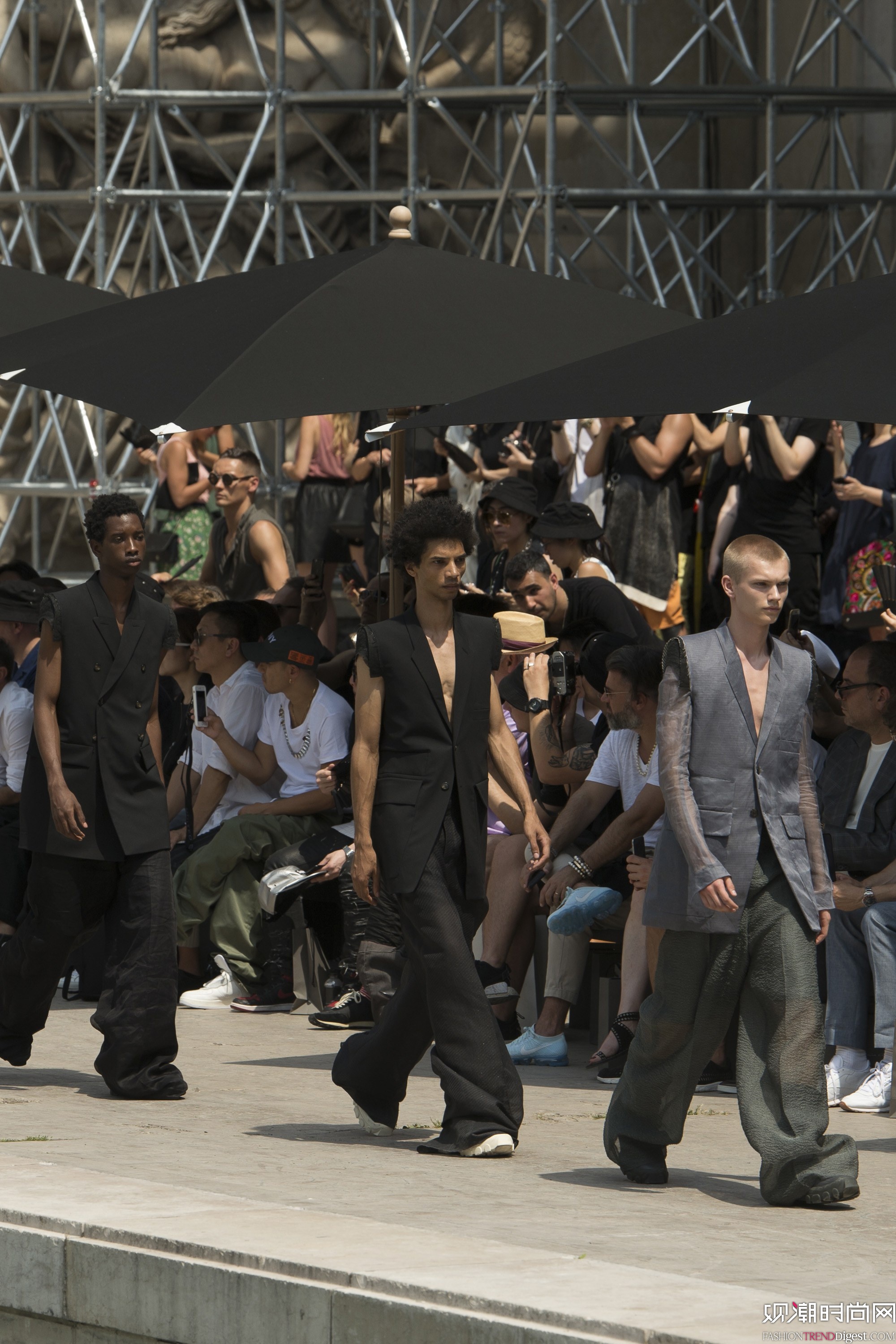 RICK OWENS 2018������װϵ���㳡����ͼƬ