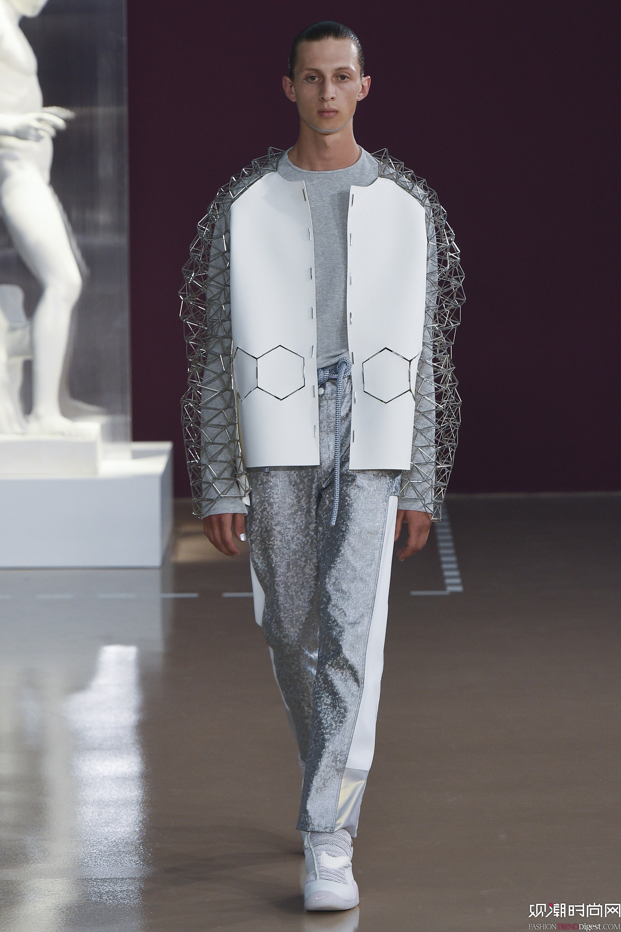 Pigalle 2018bϵLookbookDƬ