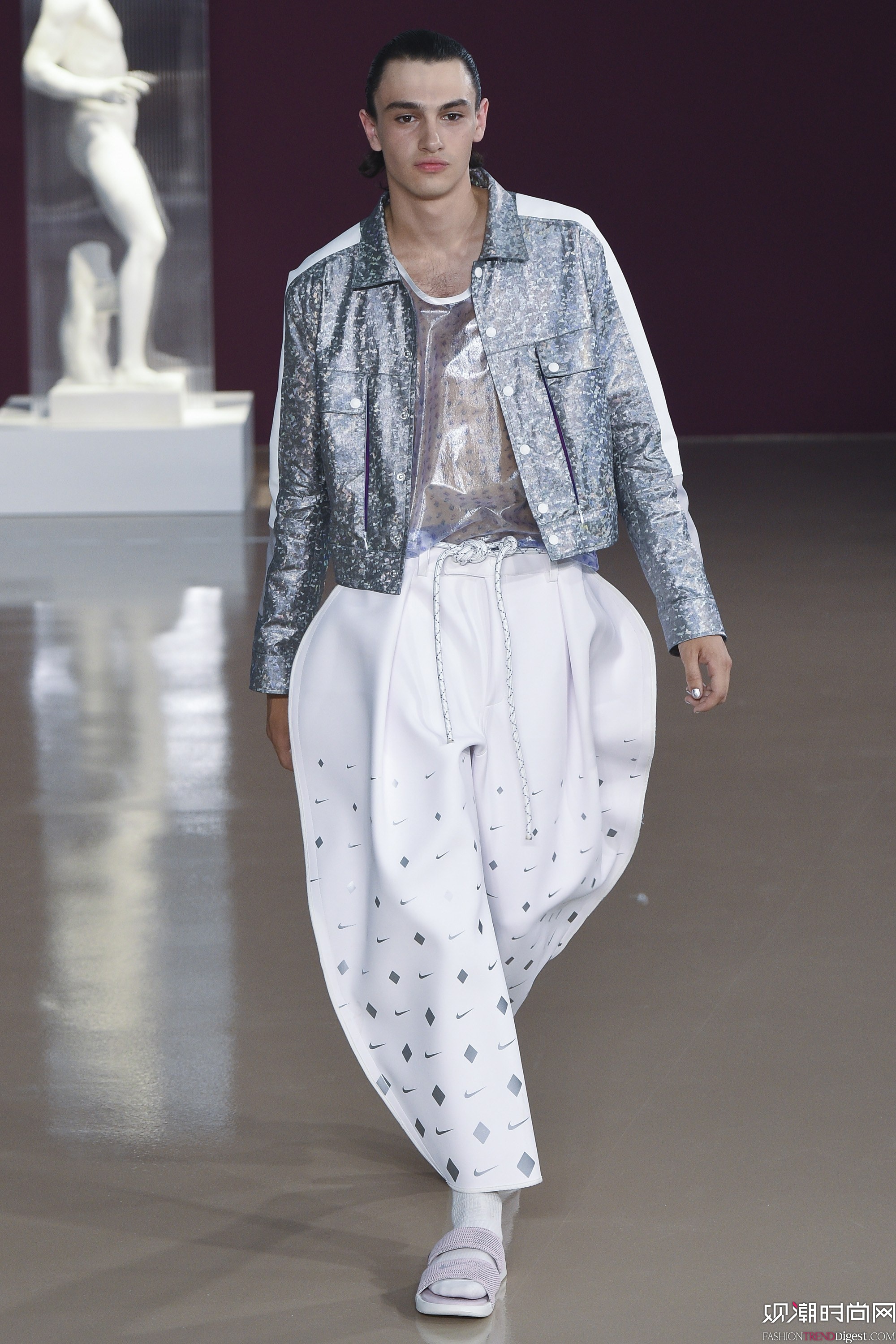 Pigalle 2018bϵLookbookDƬ